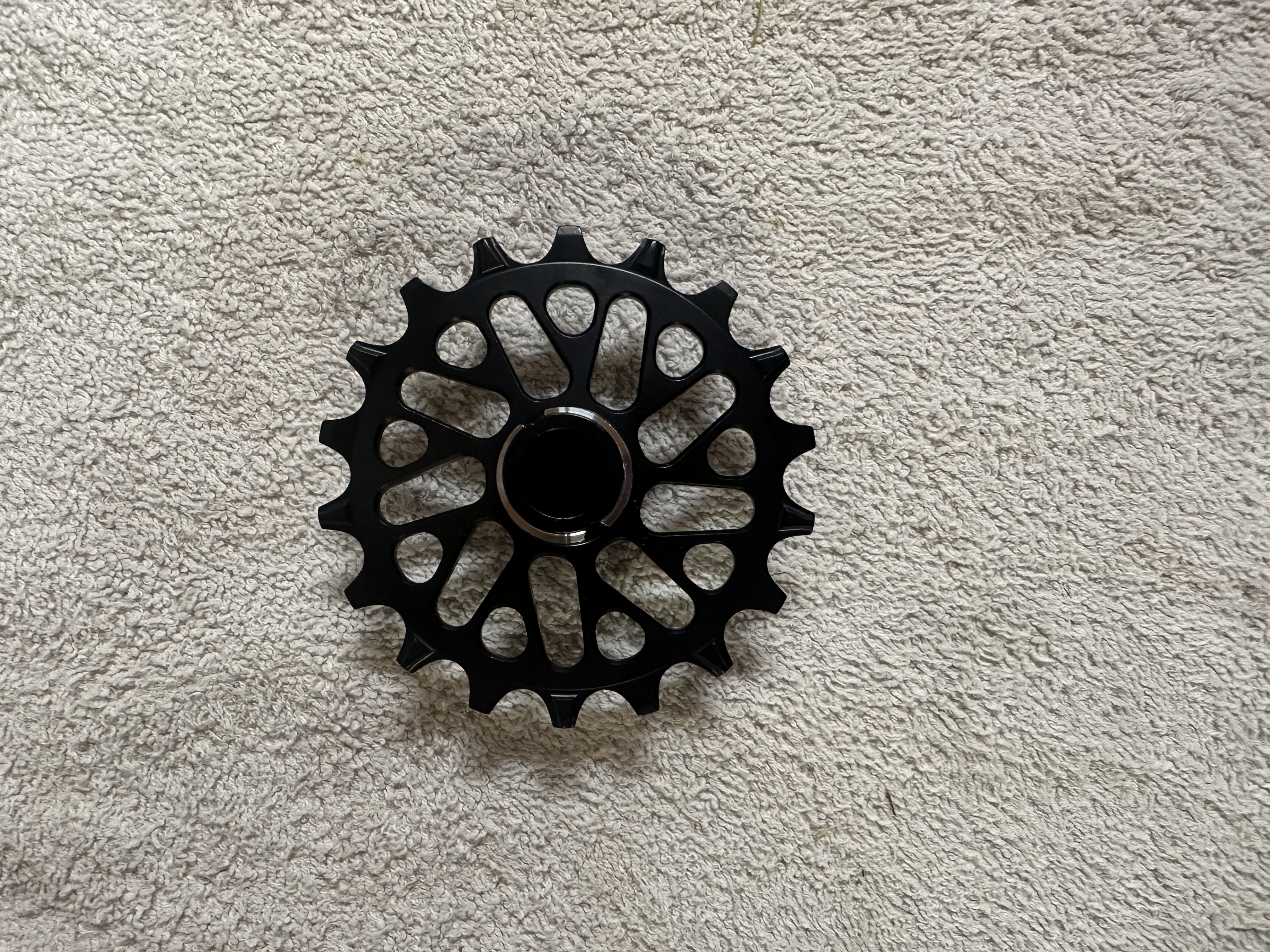 Idler pulley Deviate