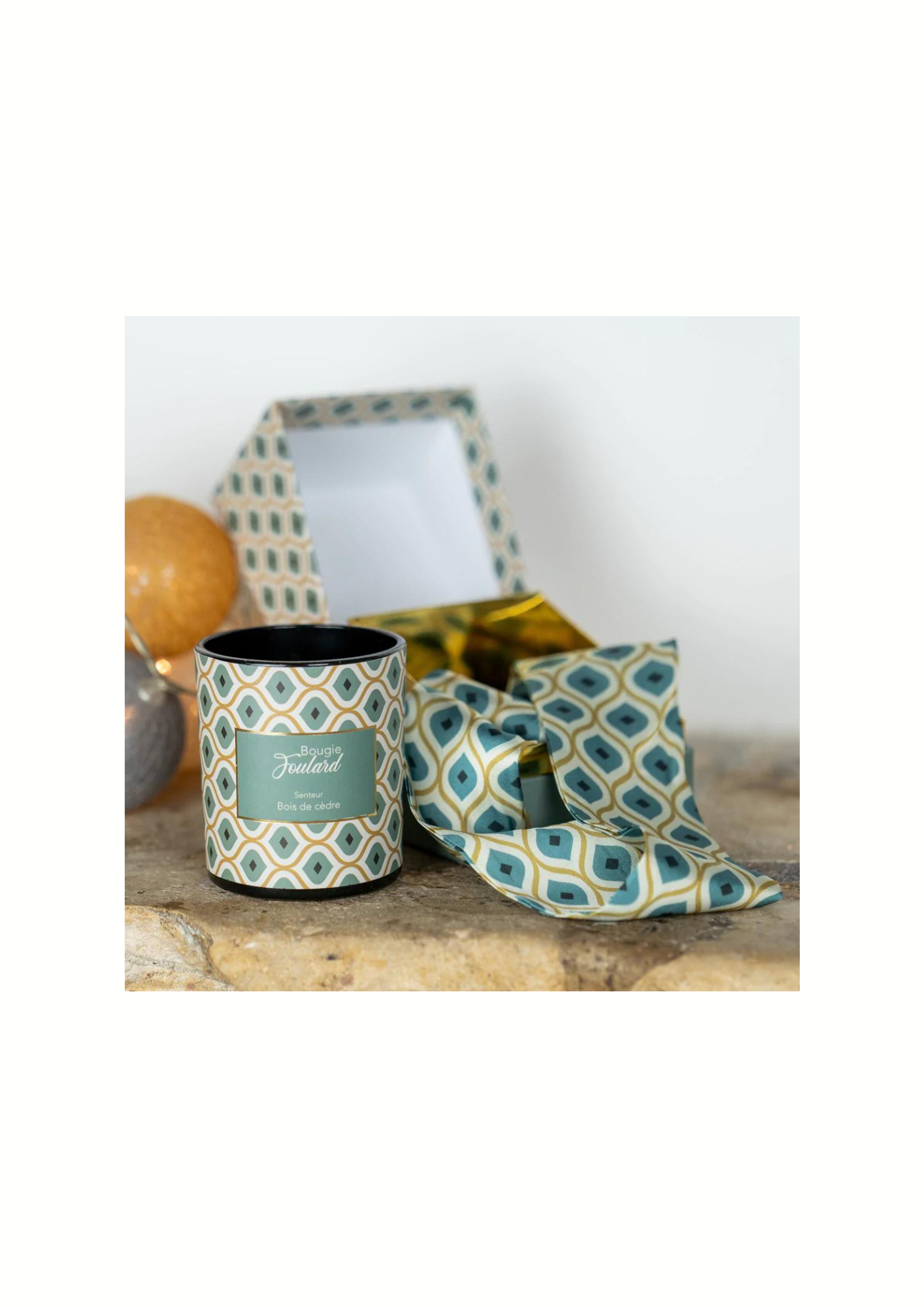 BOUGIE FOULARD - BOIS DE CÈDRE