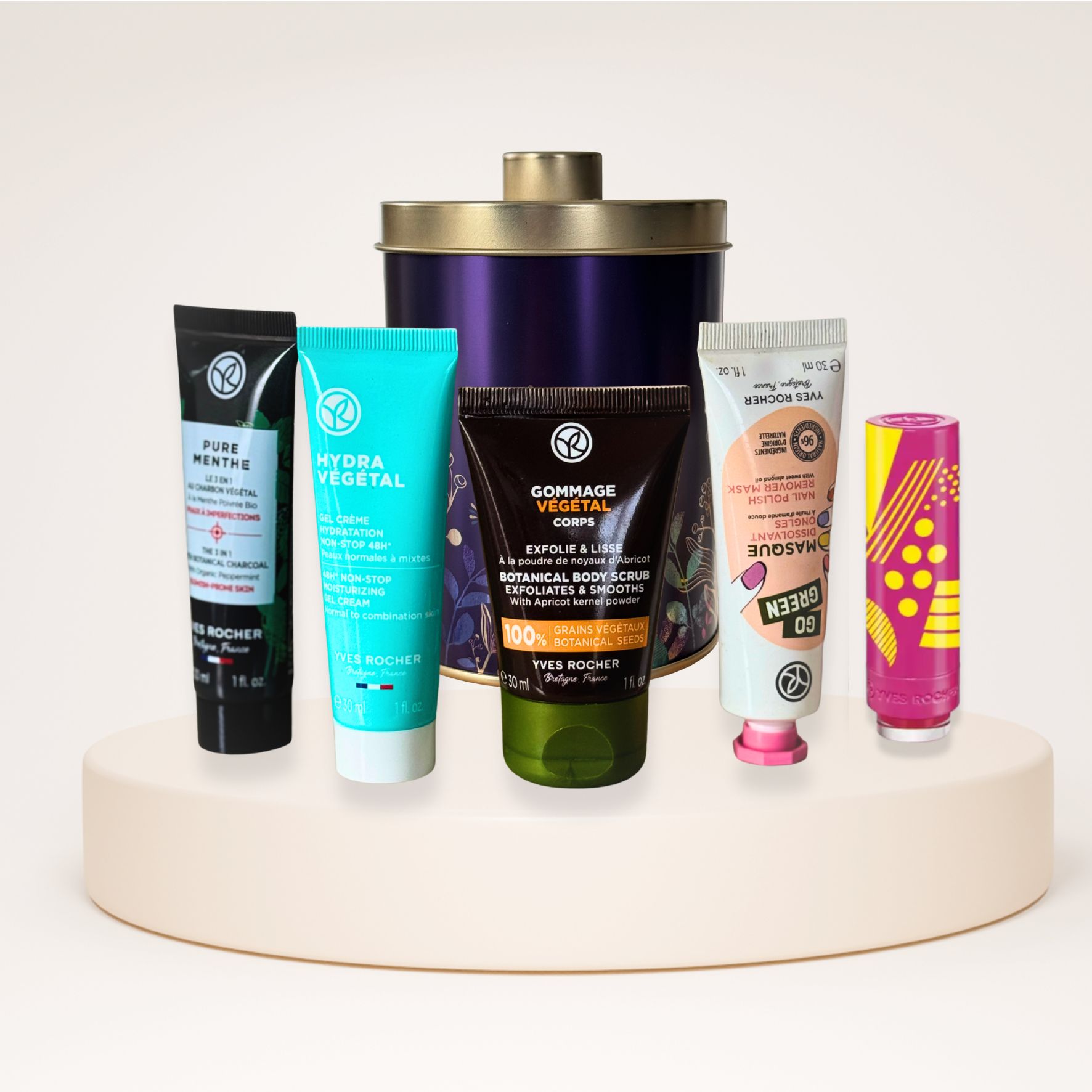 Yves Rocher Coffret cadeau Noël : 1 Rouge Vertige 1 Masque au Charbon 1 Mini Gel Crème Hydra Végétal 1 Gommage Végétal 1 Masque Dissolvant Ongles + 1 boîte