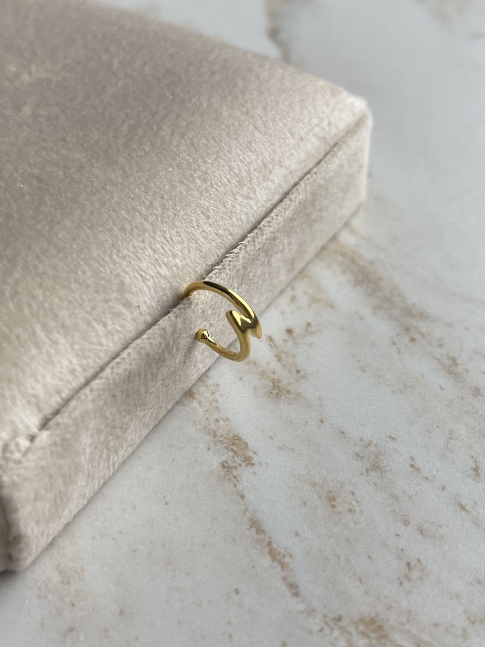Žaibo ear cuff