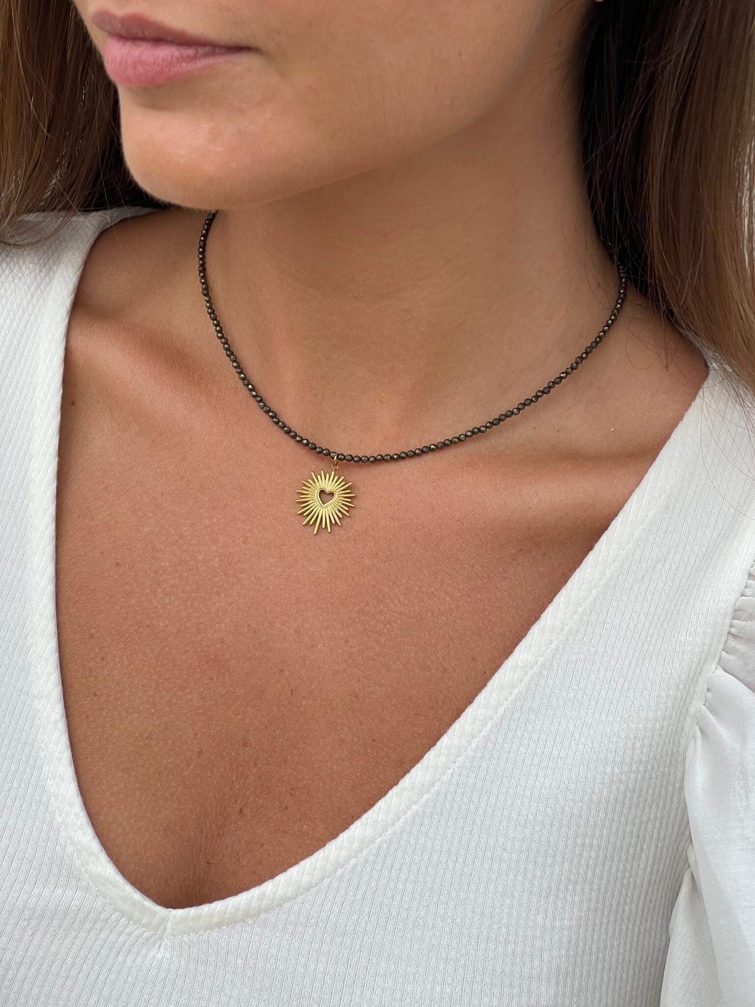 Pirito akmens vėrinys su širdele, 2 mm
