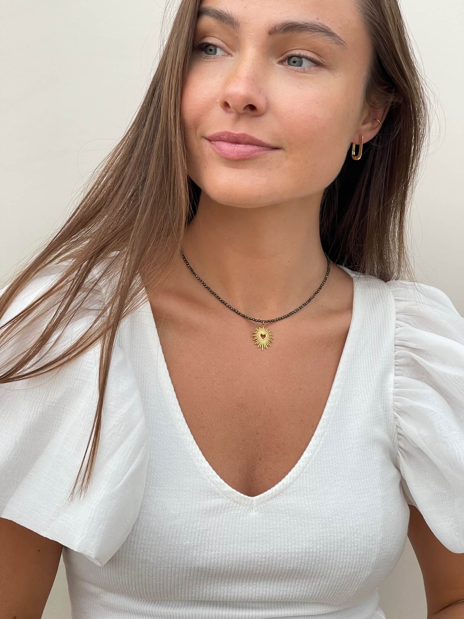 Pirito akmens vėrinys su širdele, 2 mm