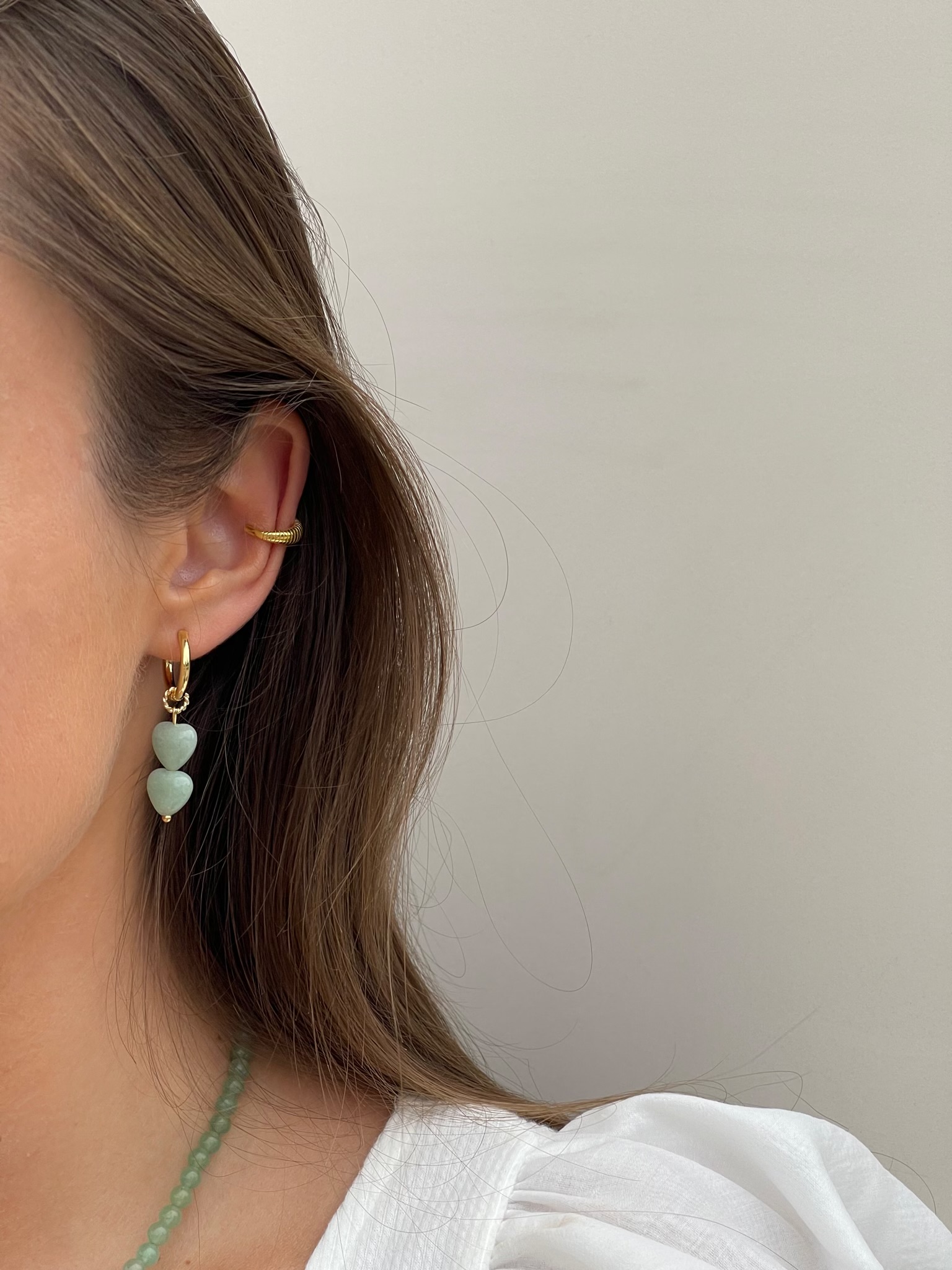 Ear cuff