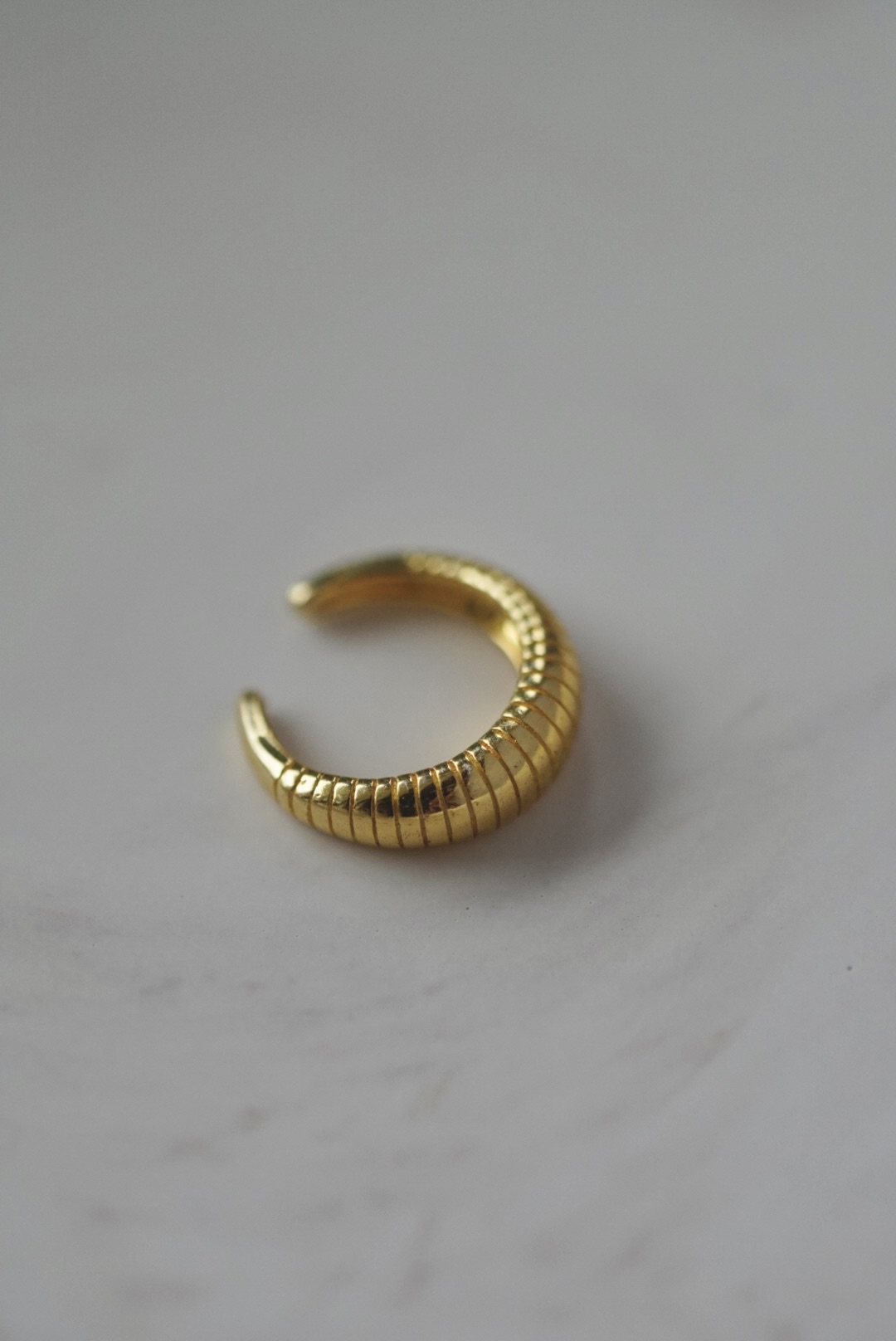 Ear cuff