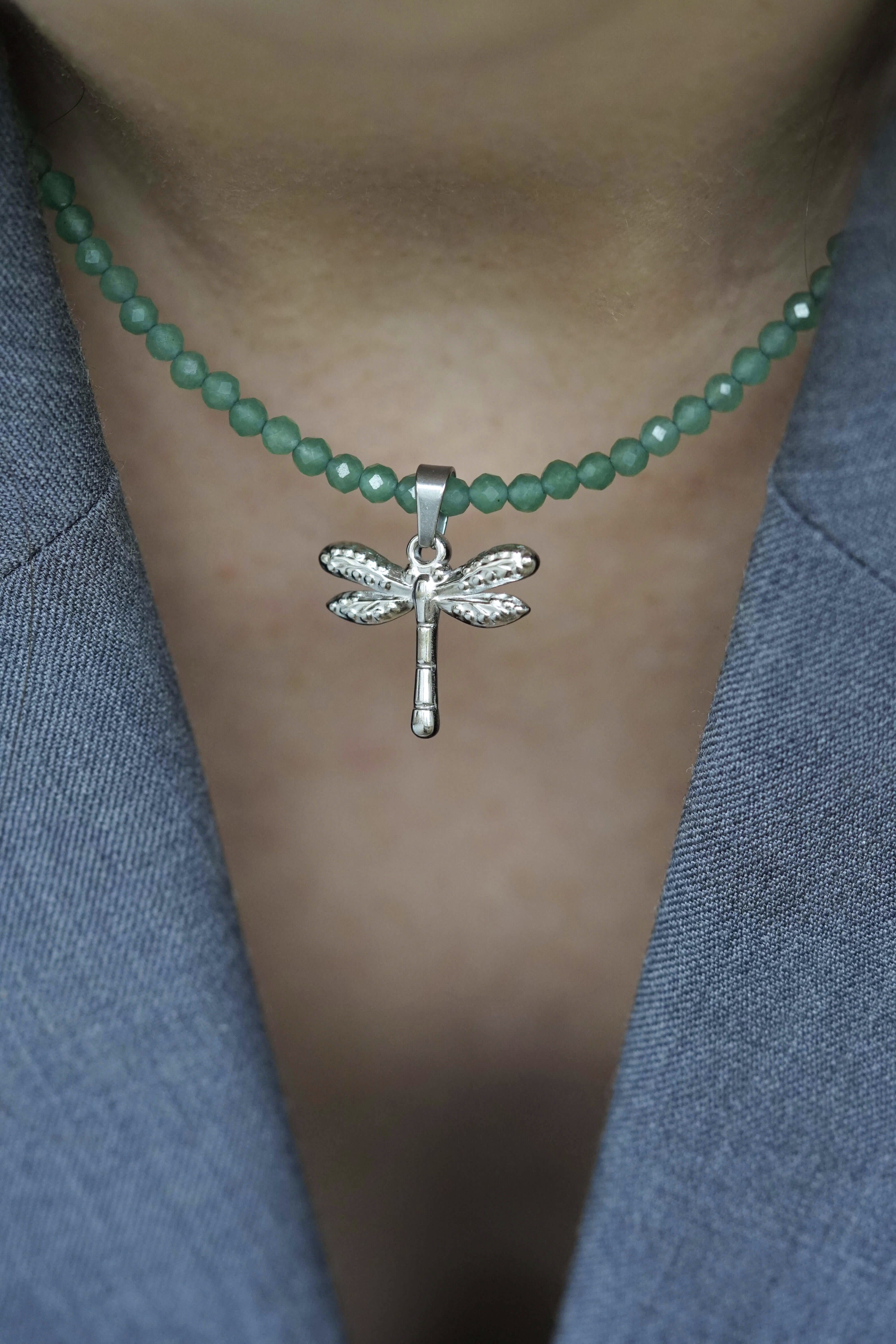 Žalio avantiurino vėrinys su laumžirgiu, 3 mm briaunuotas