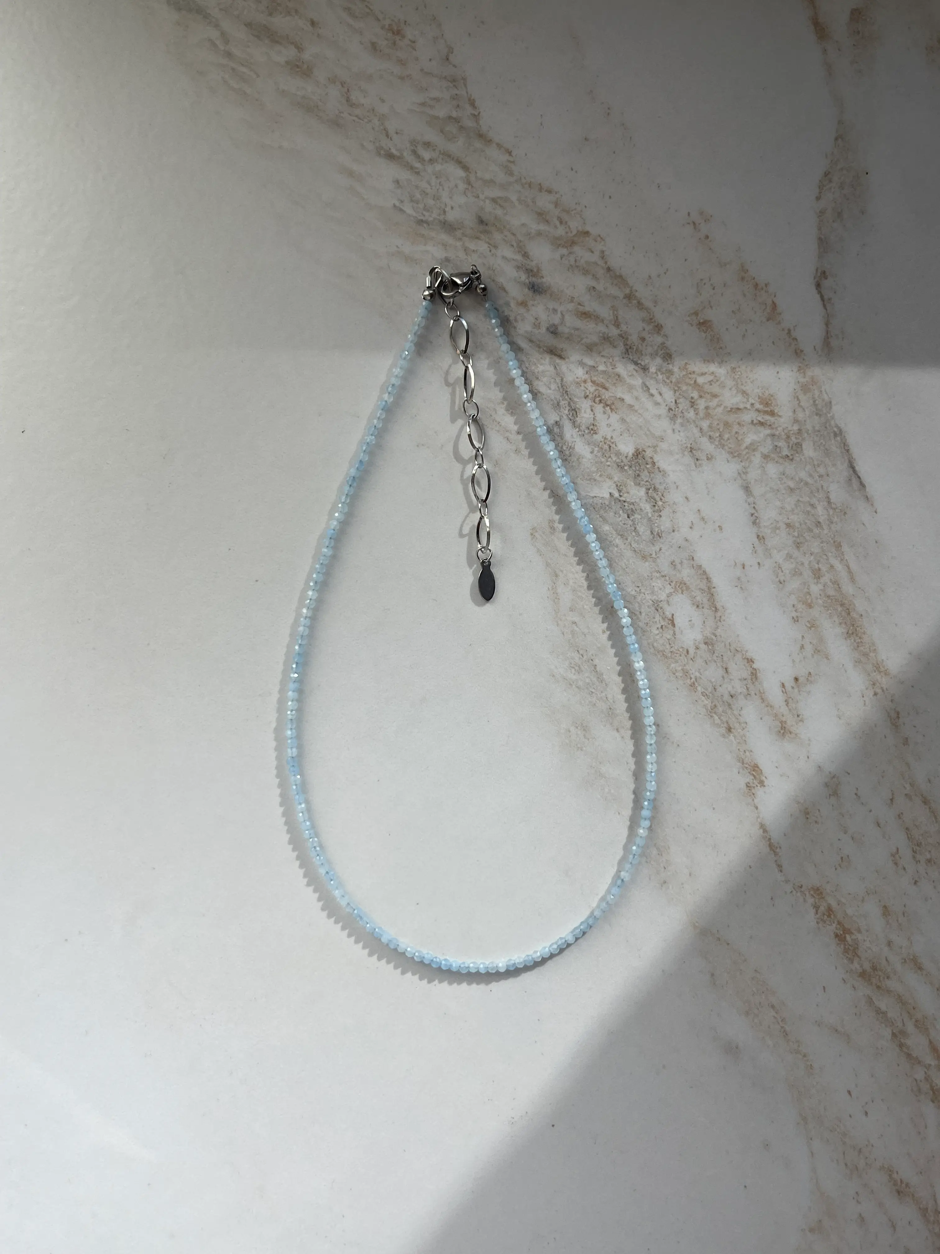 Akvamarino vėrinys, 2 mm briaunuotas