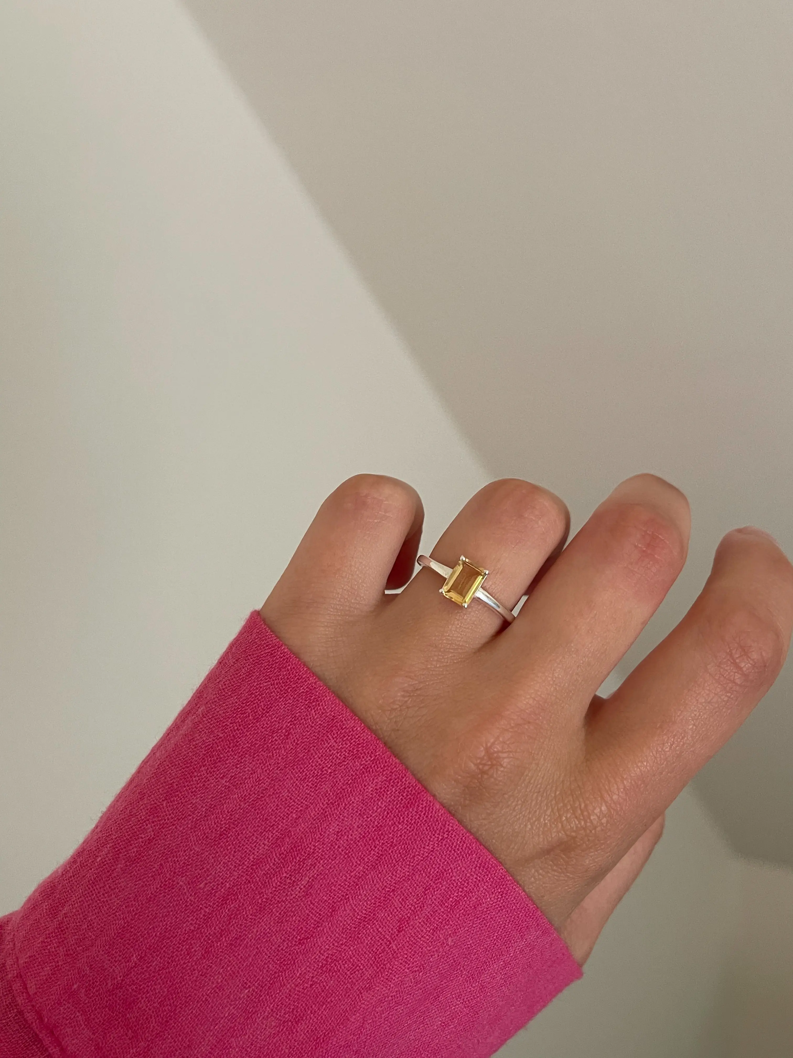 Citrino akmens žiedas, 6 dydis (16.5 mm)