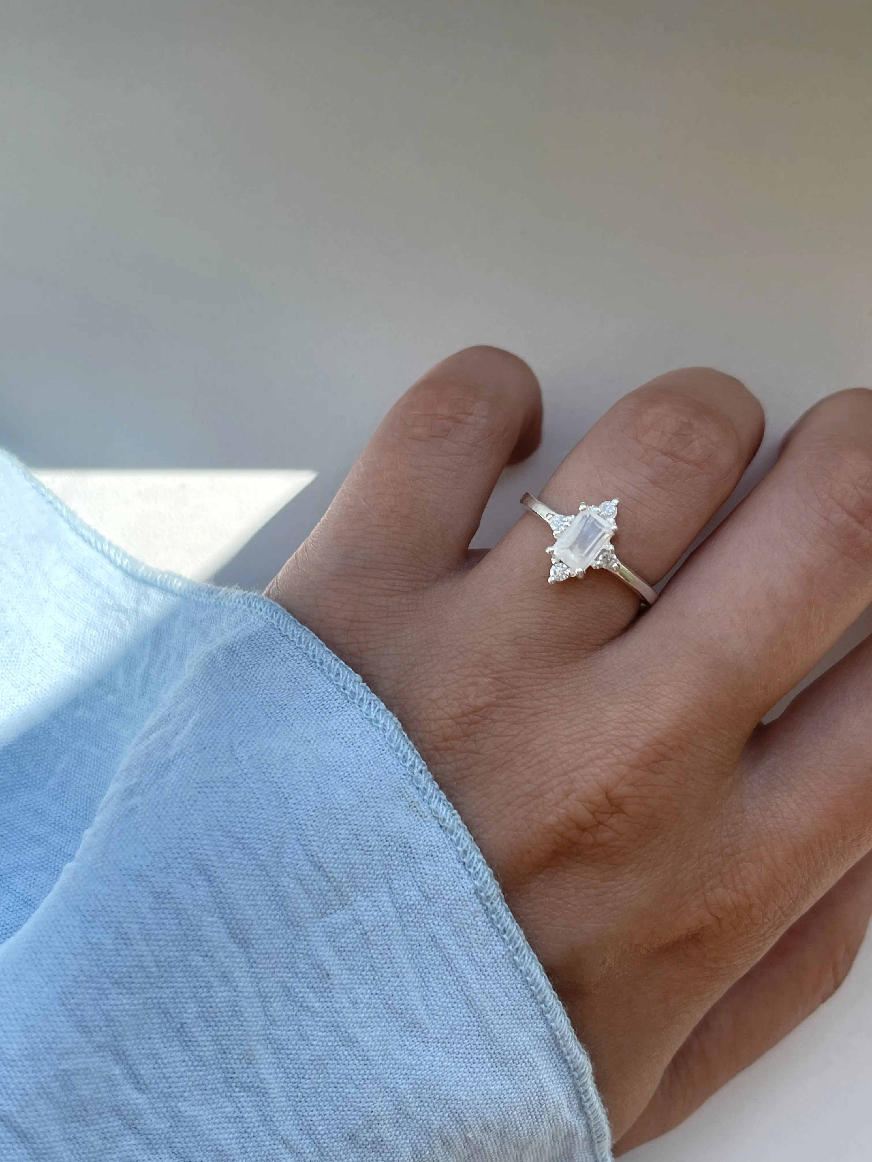 Mėnulio akmens žiedas, 6 dydis (16.5 mm)