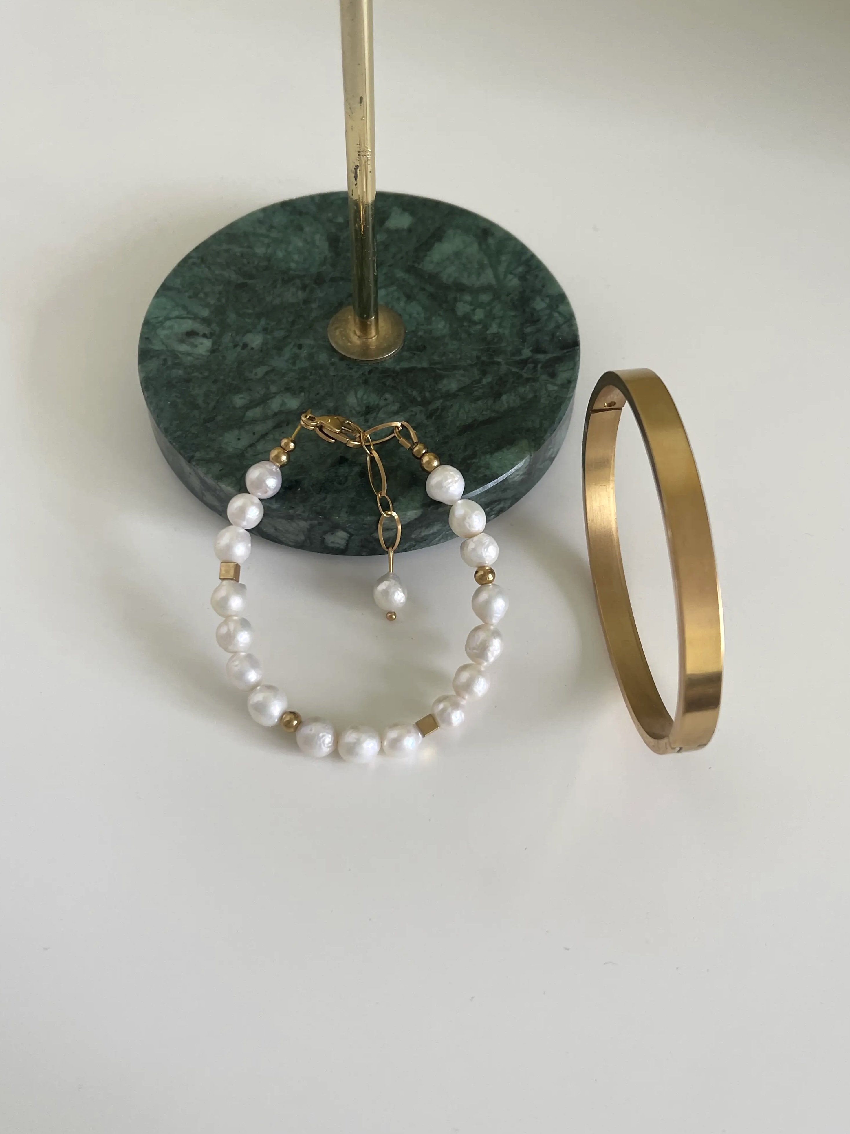 Apyrankių rinkinys su perlais