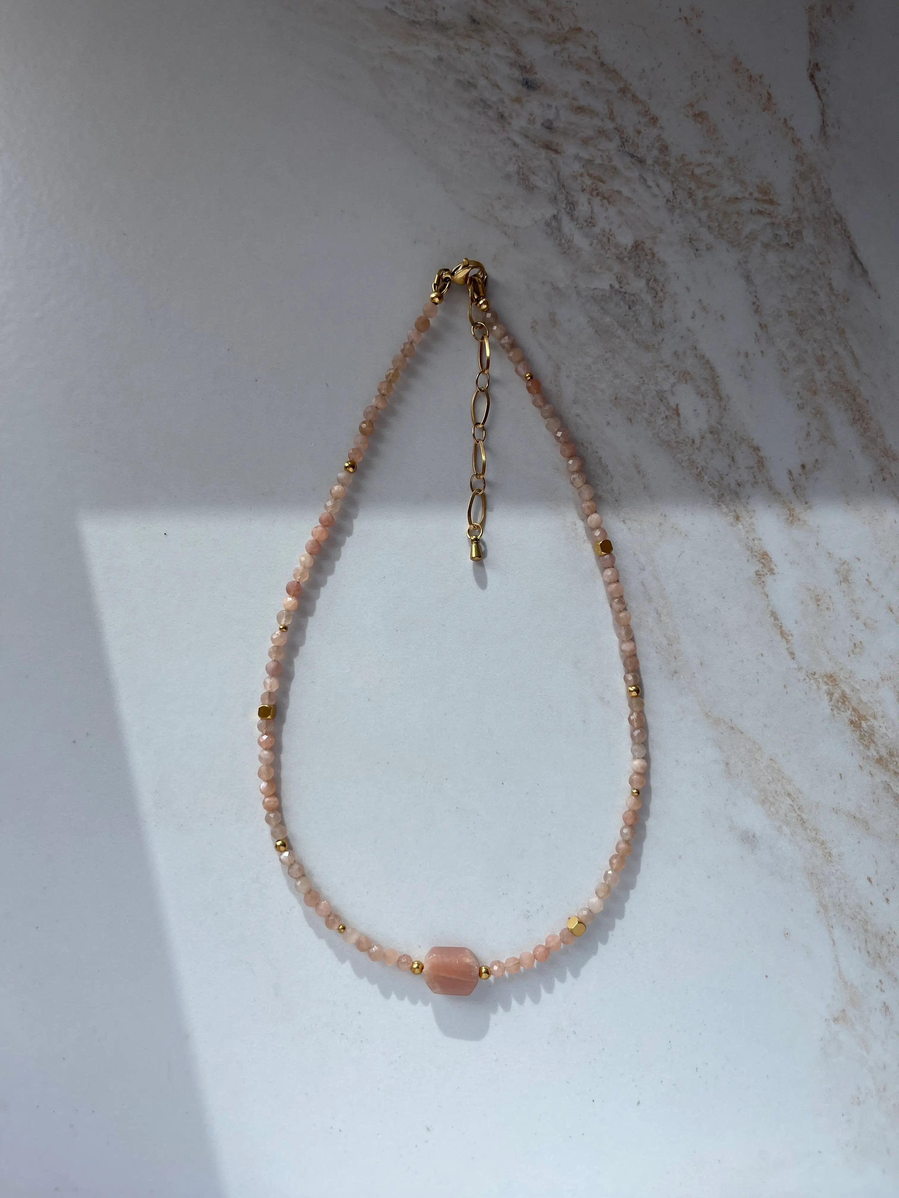Saulės akmens vėrinys, 3 mm