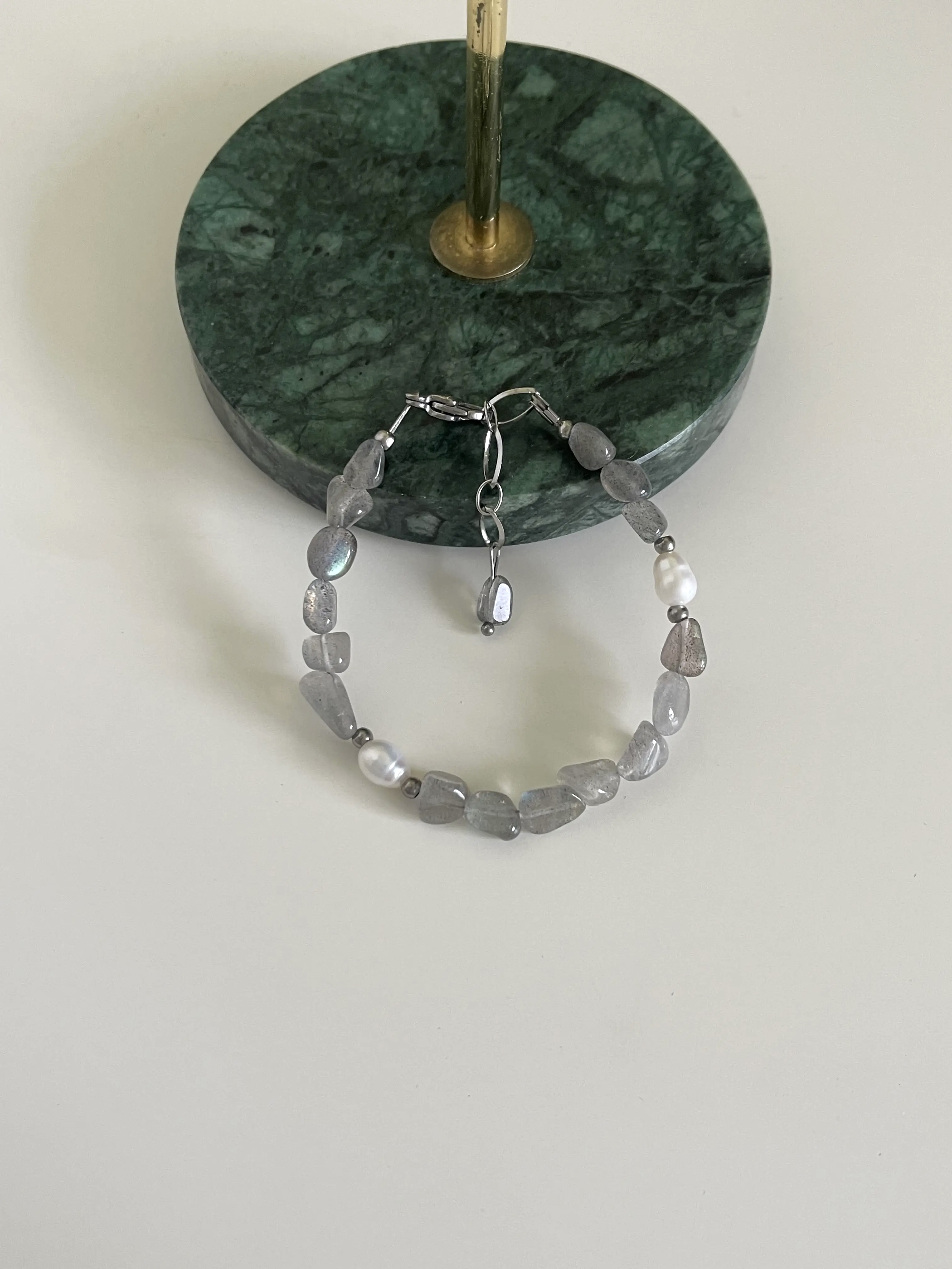 Apyrankių rinkinys su labradoritu