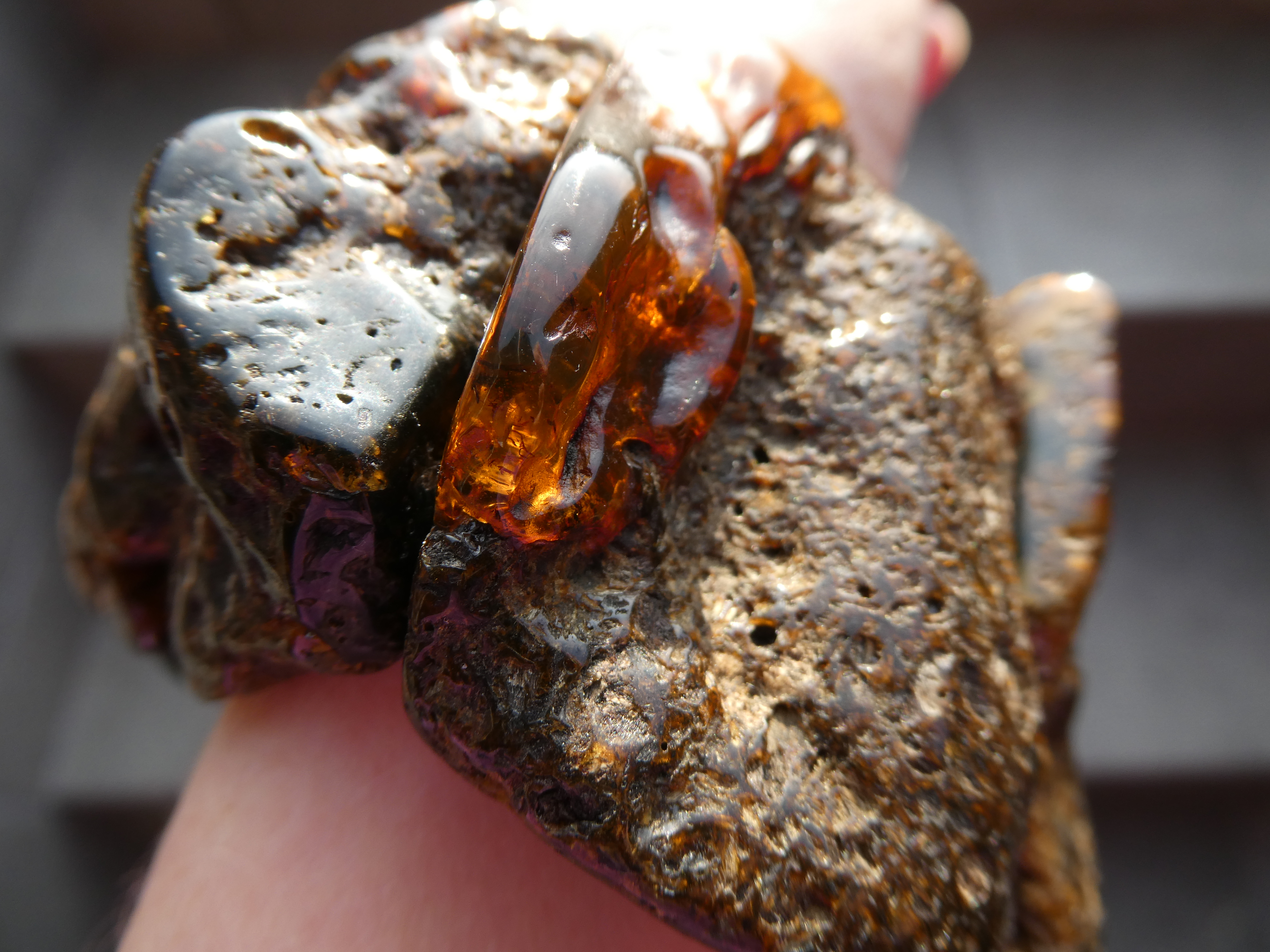 ANCIENT FACES Massive Shamanic Rough Dark Baltic Amber Bracelet
