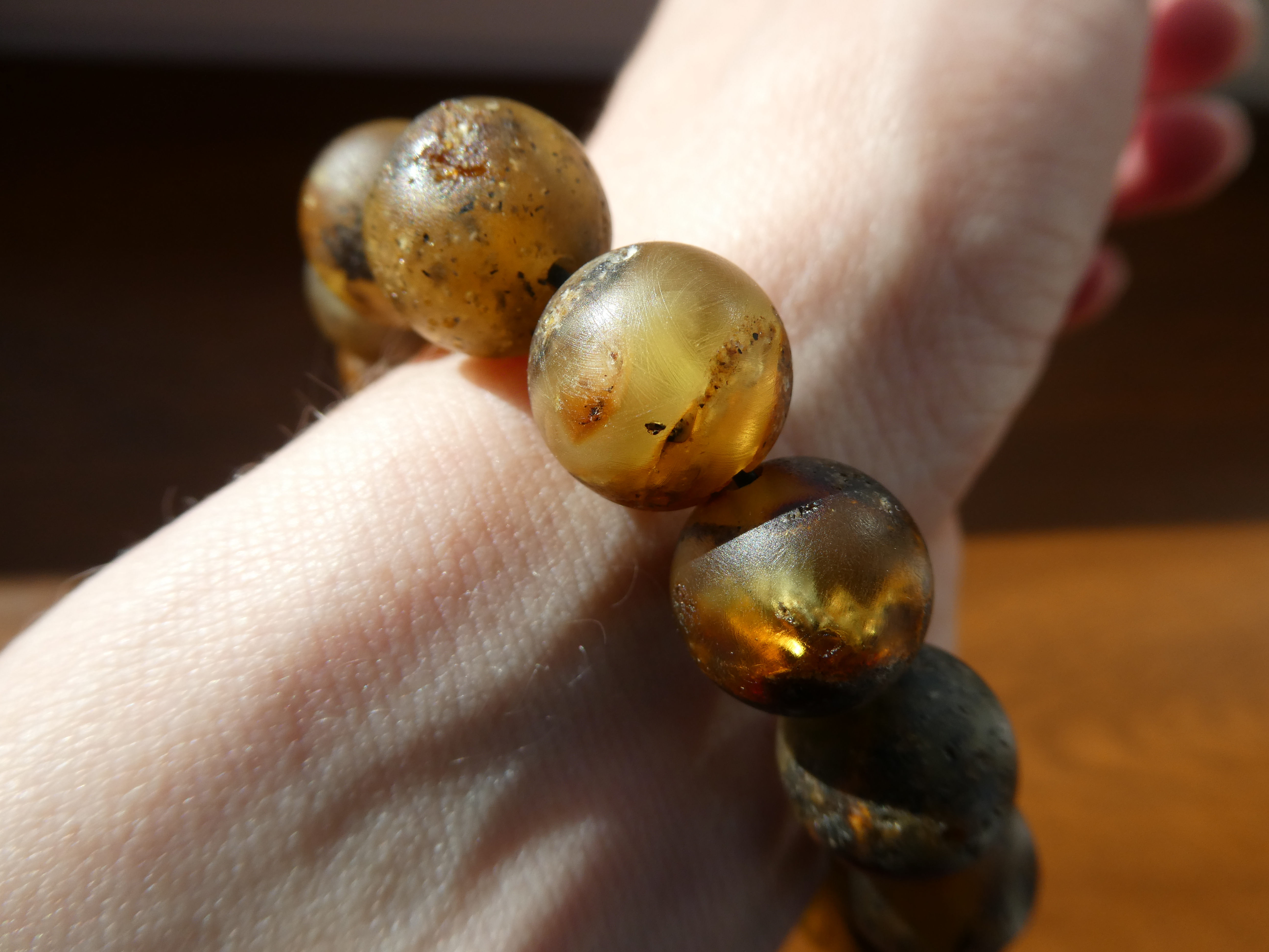 ANCIENT MAGIC Rough Polished Natural Colorful Baltic Amber Bracelet
