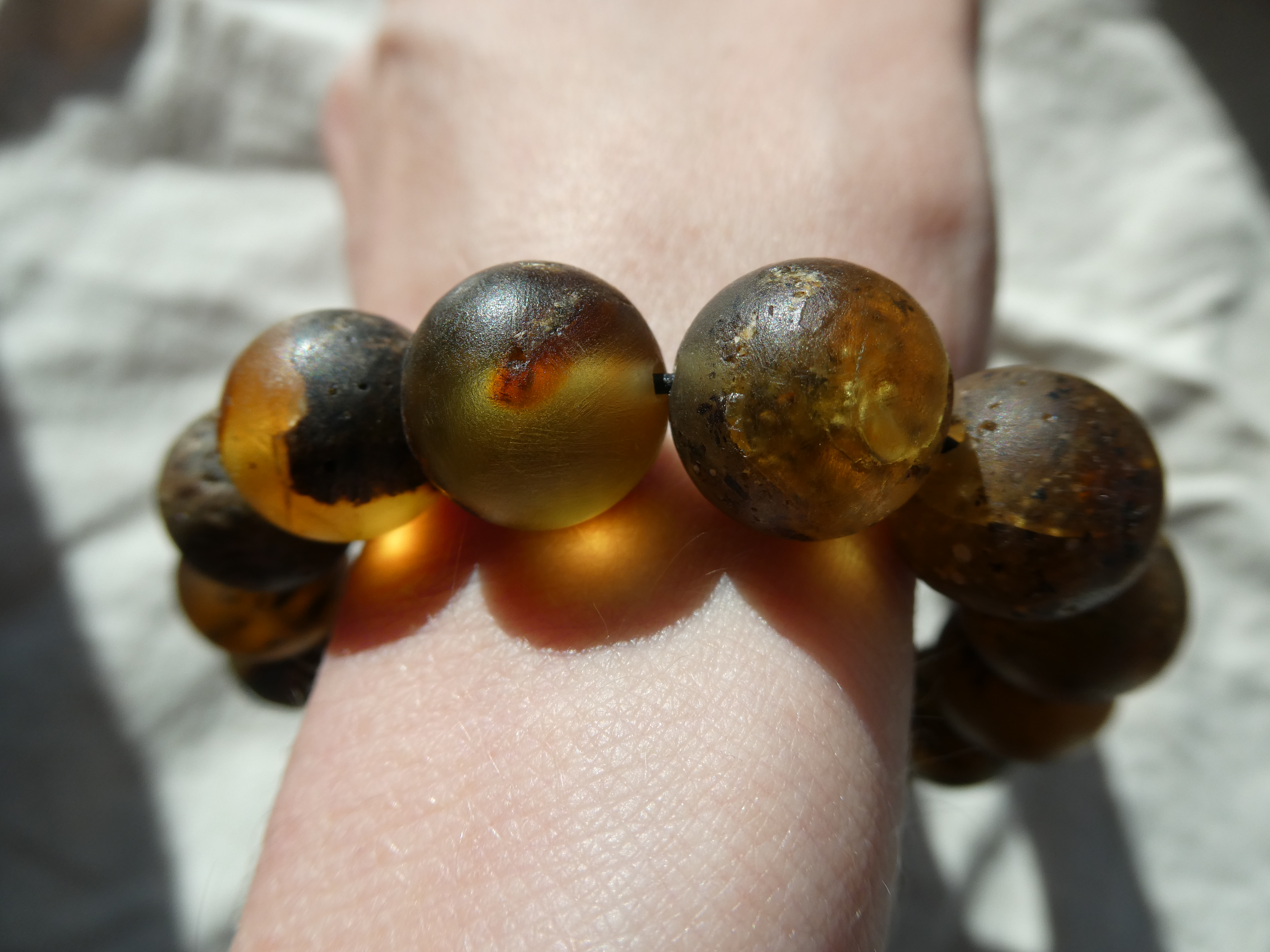 ANCIENT MAGIC Rough Polished Natural Colorful Baltic Amber Bracelet