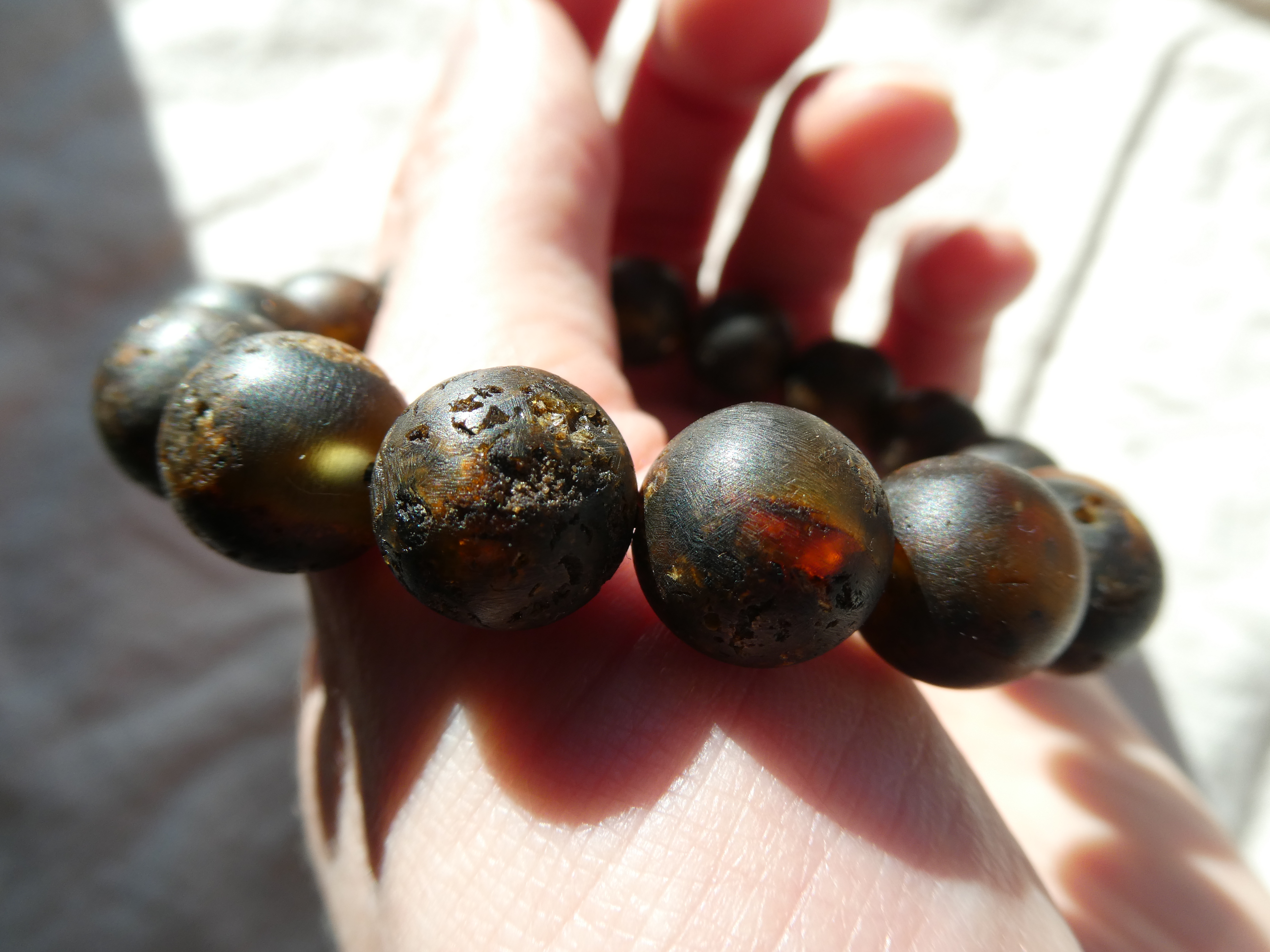 ANCIENT MAGIC Rough Polished Natural Dark Baltic Amber Bracelet