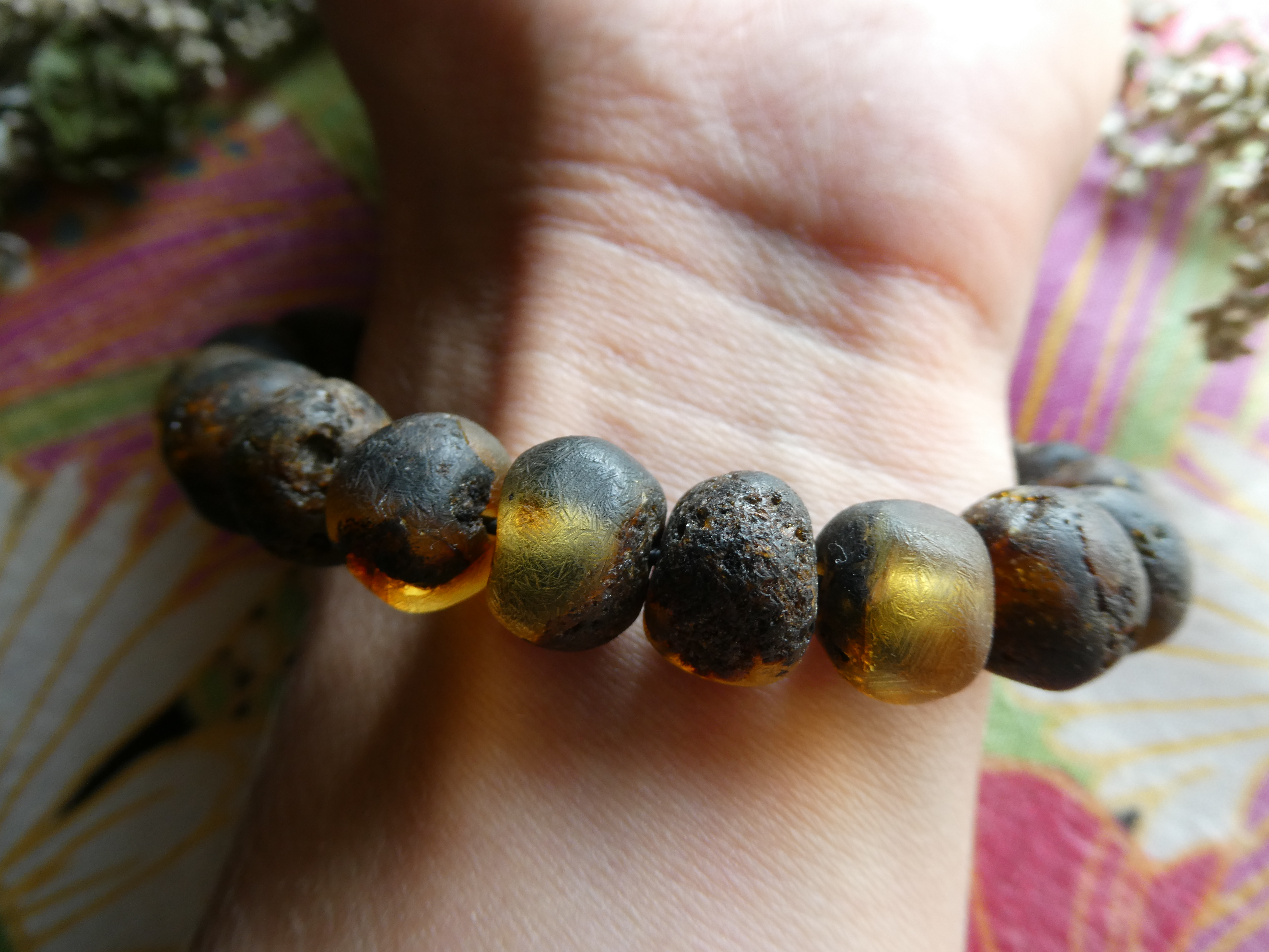 ARCHAIC BEAUTY Rough Polished Natural Dark Baltic Amber Bracelet