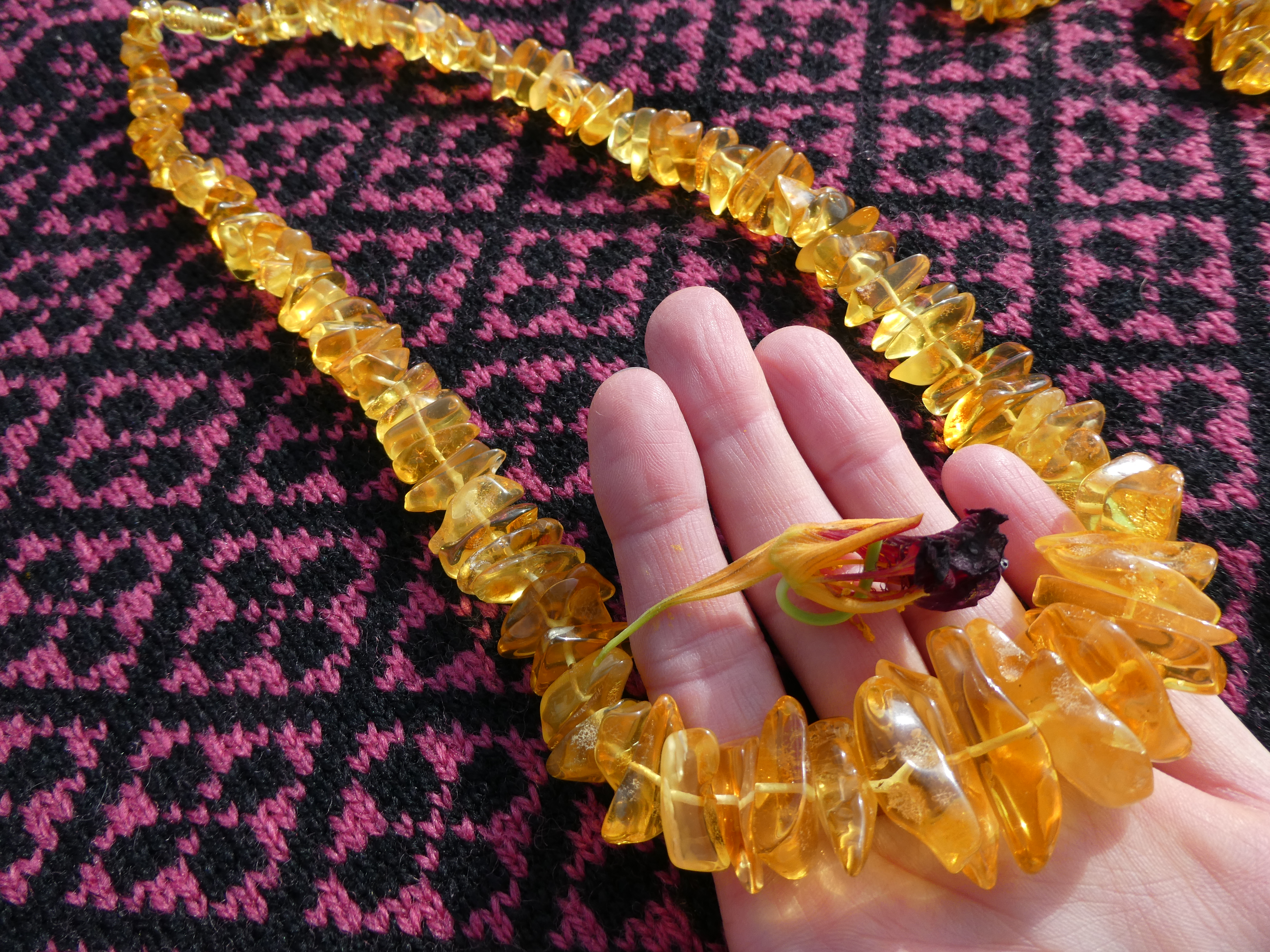 AMBER BLESSINGS Transparent Lustrous Yellow Sunshine Color Polished Amber Necklace