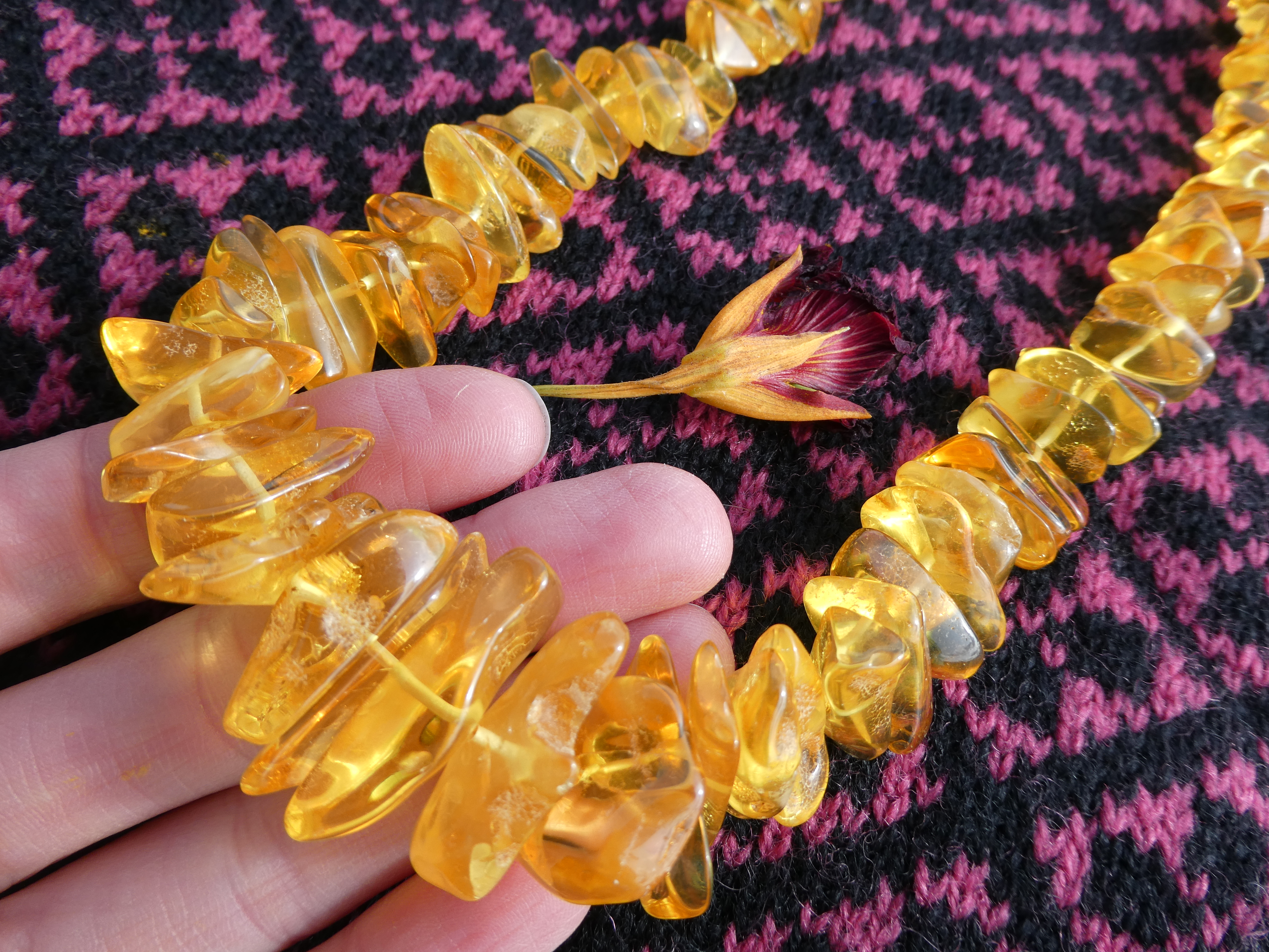 AMBER BLESSINGS Transparent Lustrous Yellow Sunshine Color Polished Amber Necklace