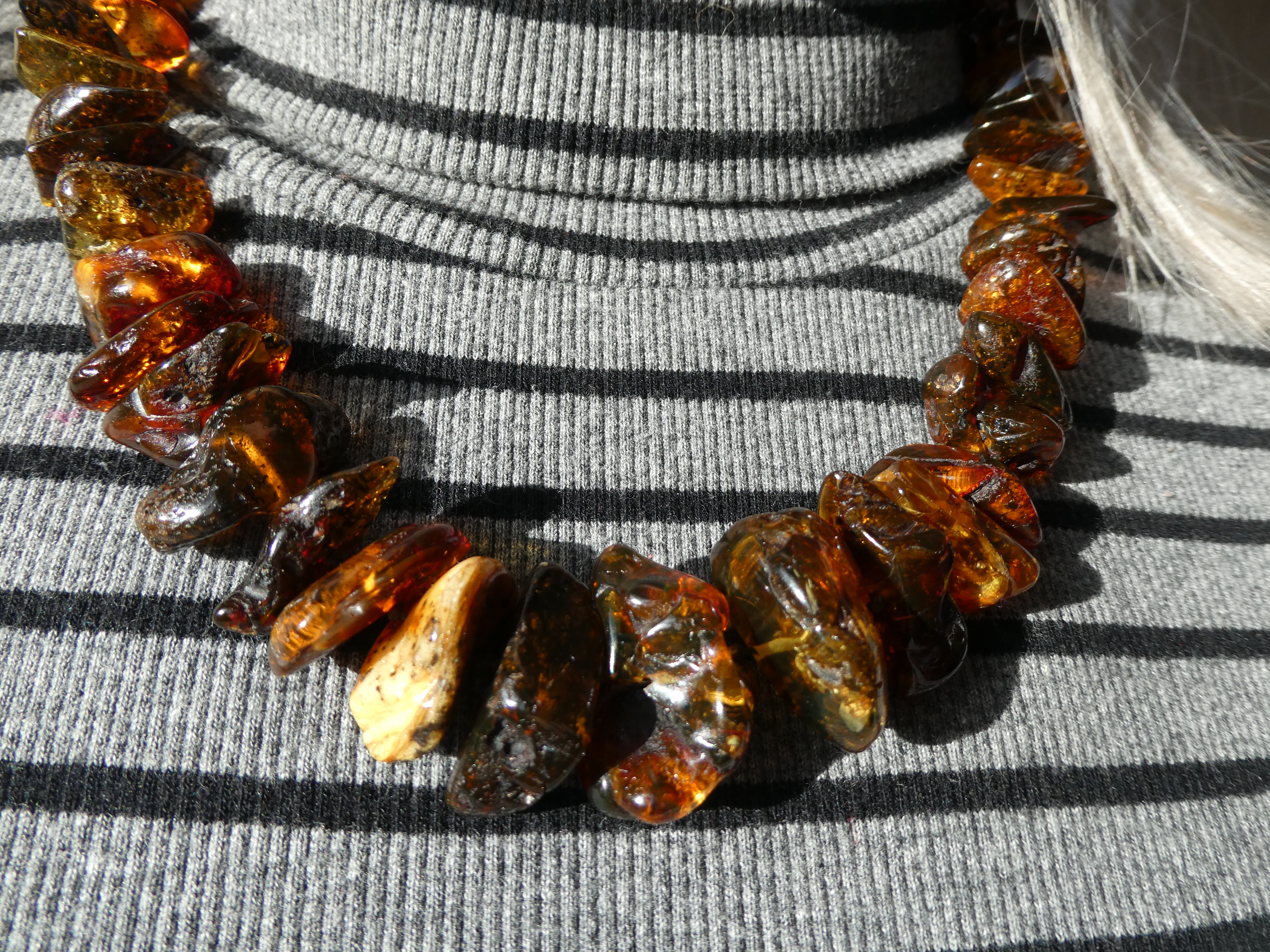 DARK PROTECTOR💥🤲🏻 Transparent Red Greenish Brown Colorful GENUINE BALTIC AMBER Necklace