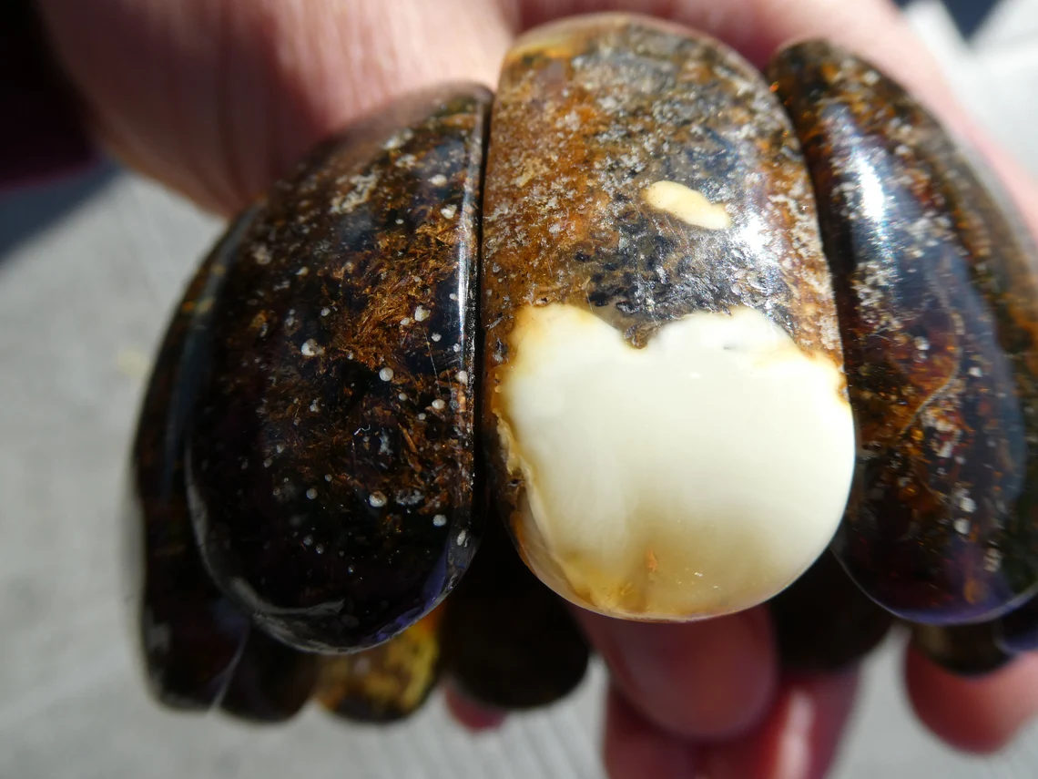 GENUINE BALTIC AMBER POLISHED BRACELET // VERY UNIQUE JEWELRY// PIECE OF ART