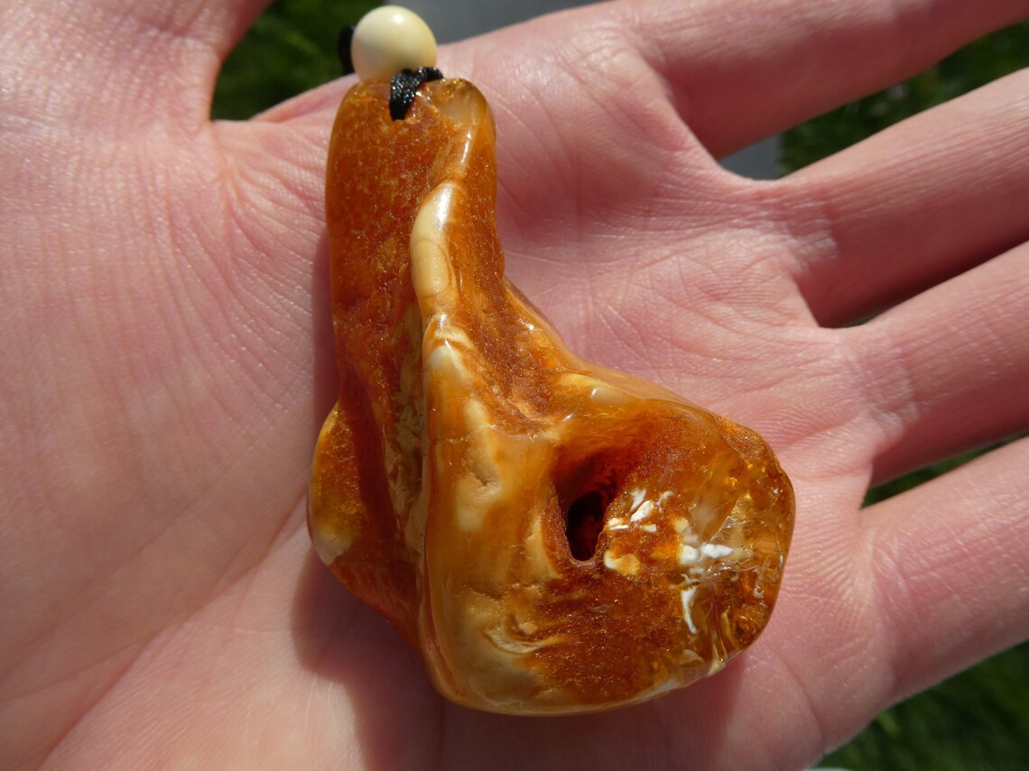 SHAMANIC VIBES Outstanding Unique Genuine BALTIC AMBER PENDANT With Amazing Big Natural Hole