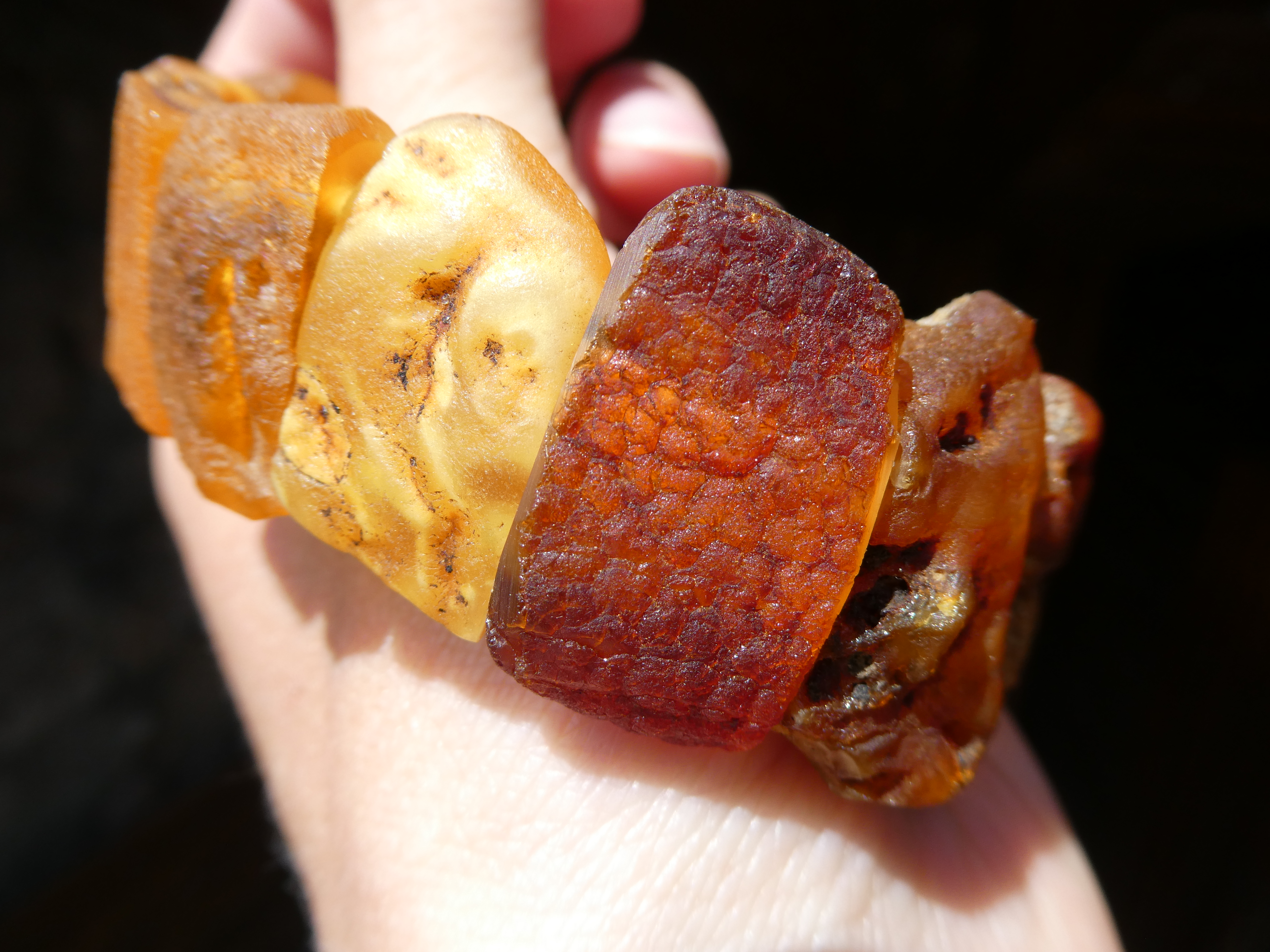 EL SOL/ VERY ROUGH POLISHED/ RADIANT AUTHENTIC AMBER BRACELET