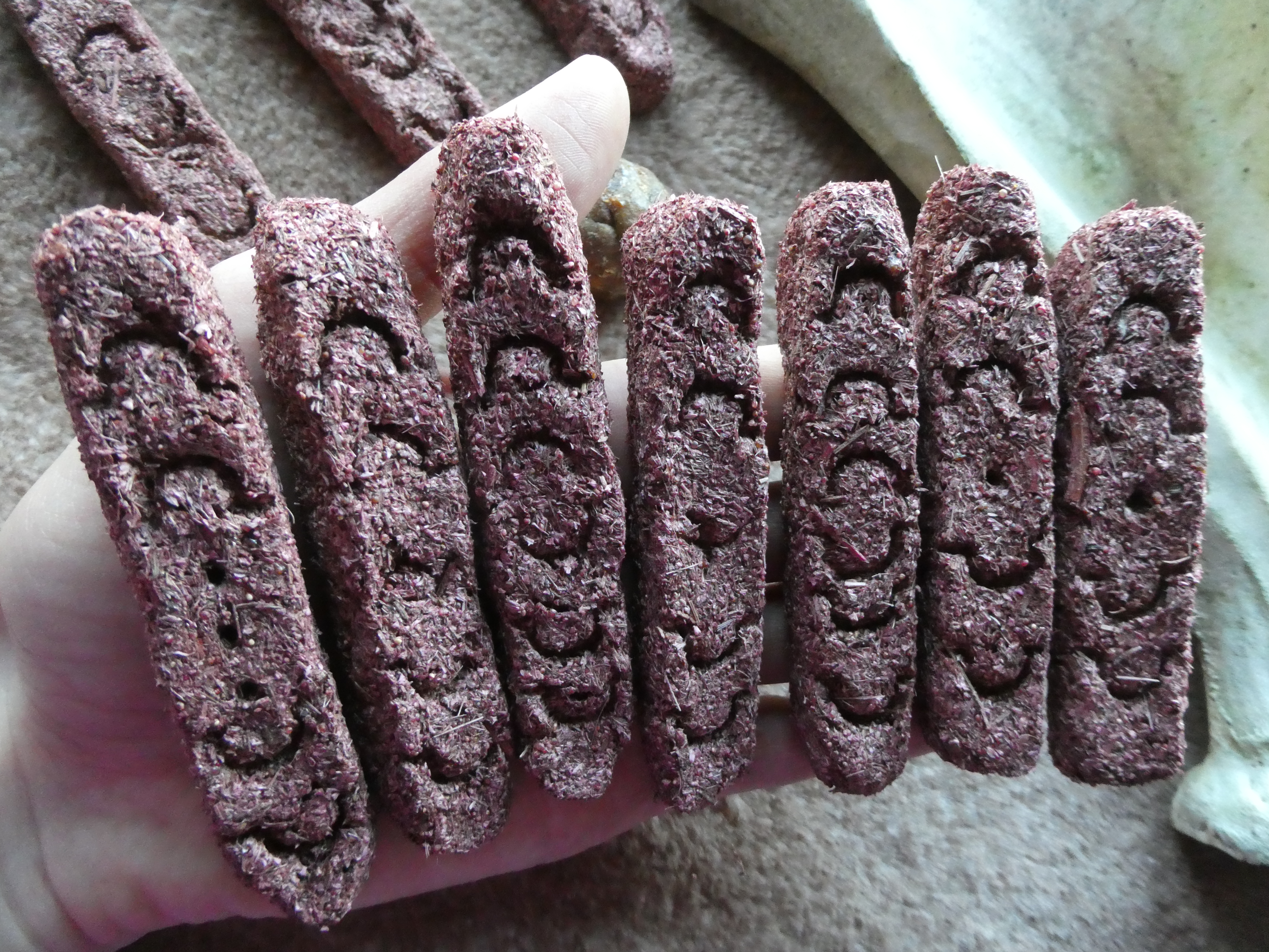 The Sweetness Of The Earth/ AMARANTH INCENSE STICK With Propolis, Lavender, Thyme/ Sweet Strong Scent/ Huge Botanical Incense One (1) Stick