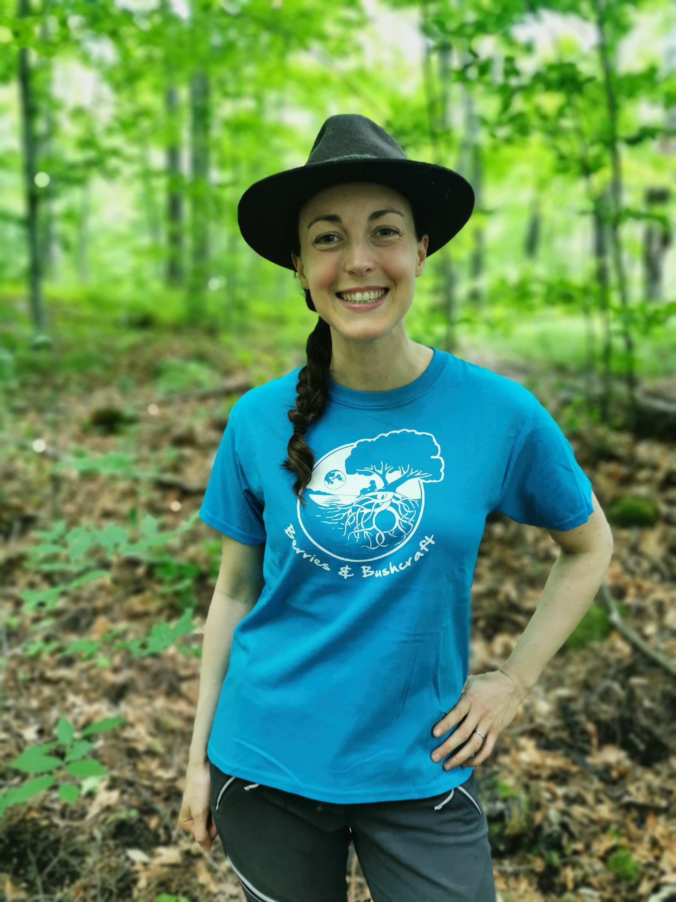 T-shirt - Blue w/ Logo in Cream