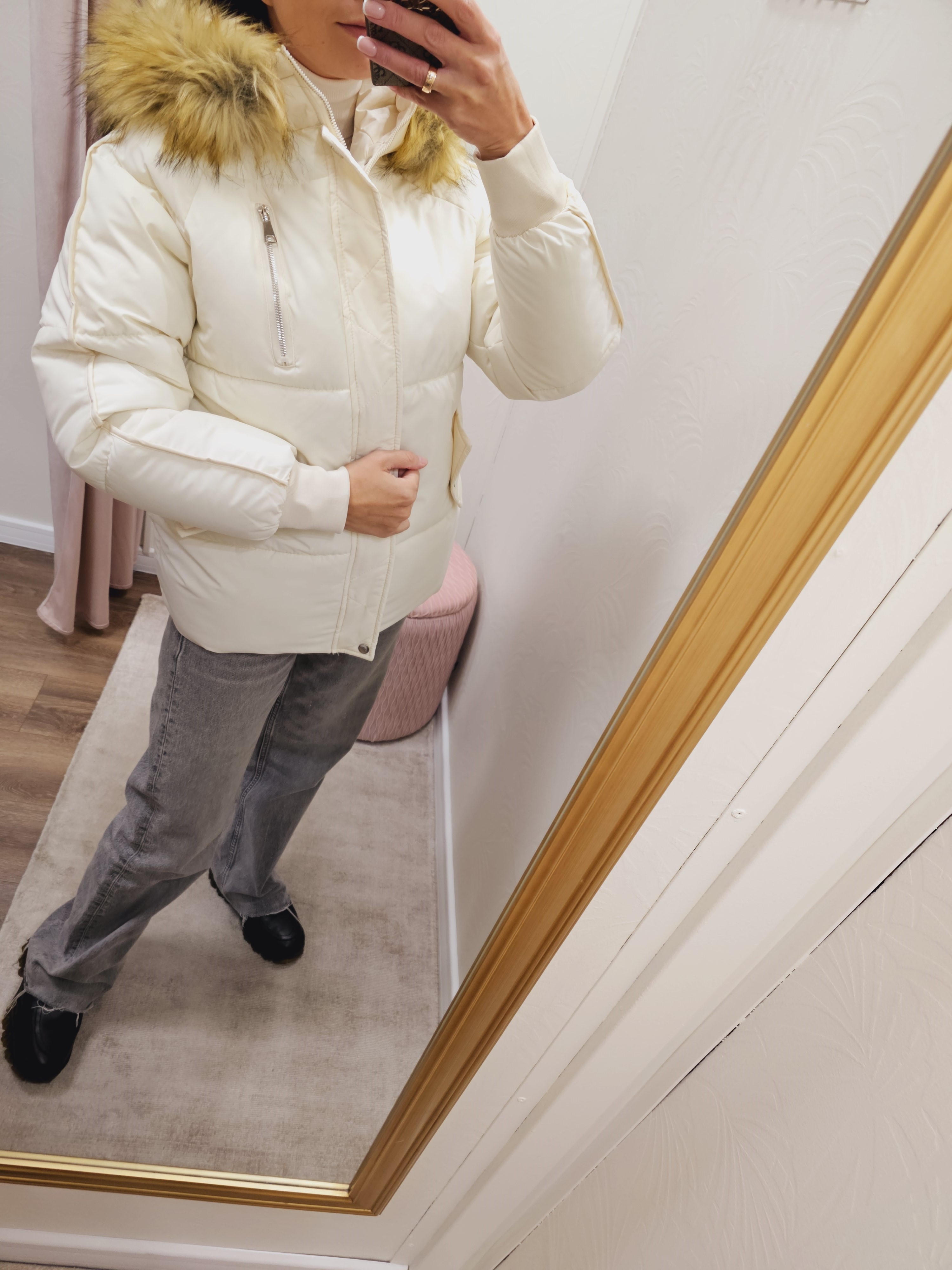 Striukė ,,Cream"