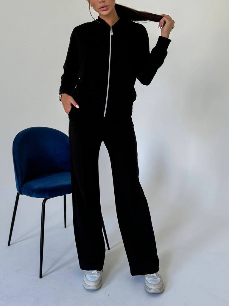 Laisvalaikio kostiumėlis ,,Black Adrey"