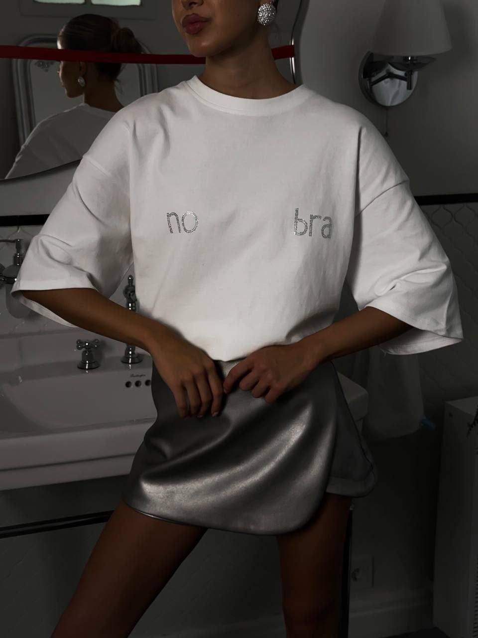 Marškinėliai ,,White no bra"