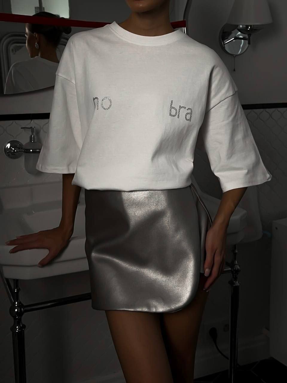 Marškinėliai ,,White no bra"