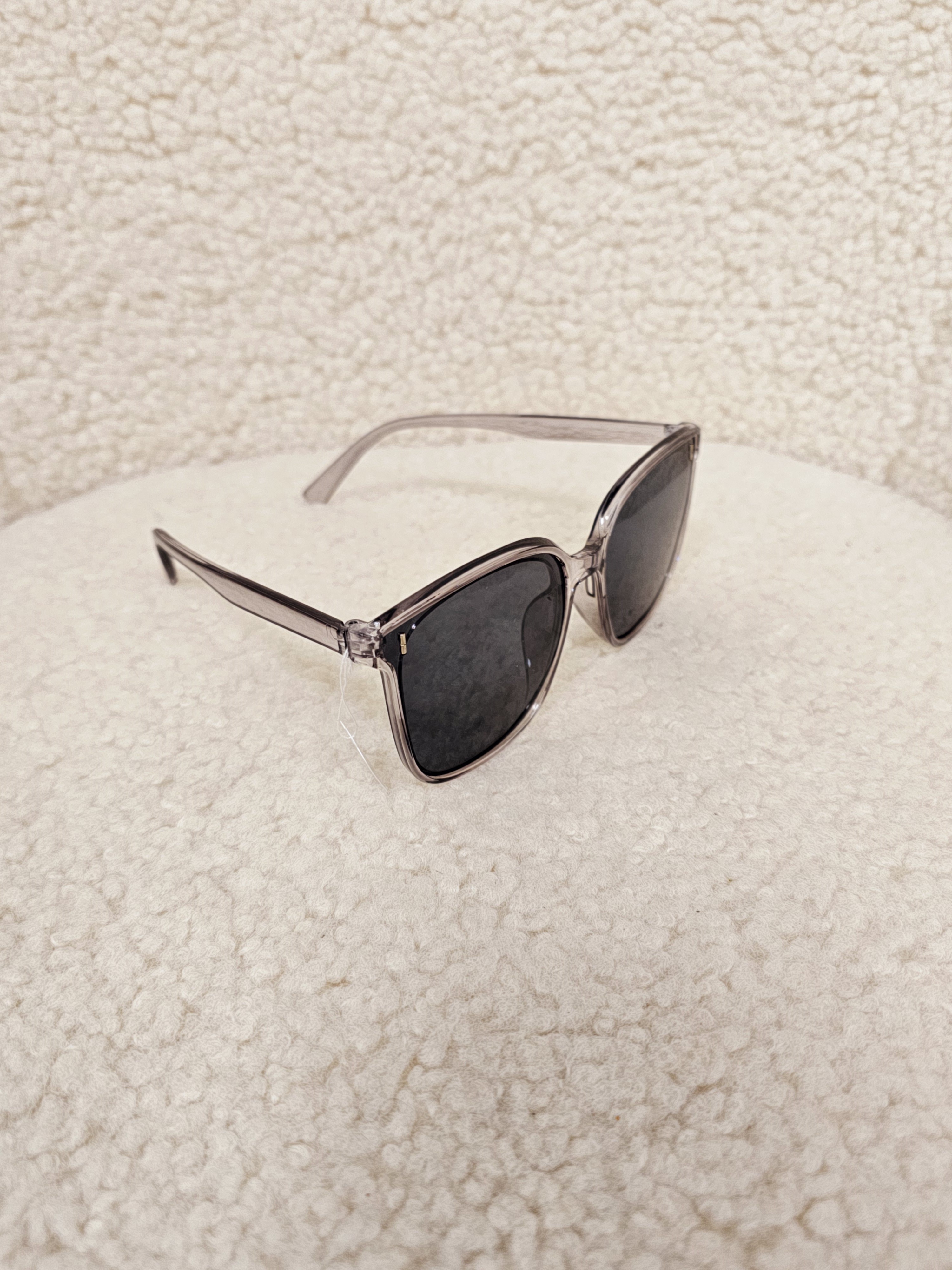 Akinukai ,,Gray"