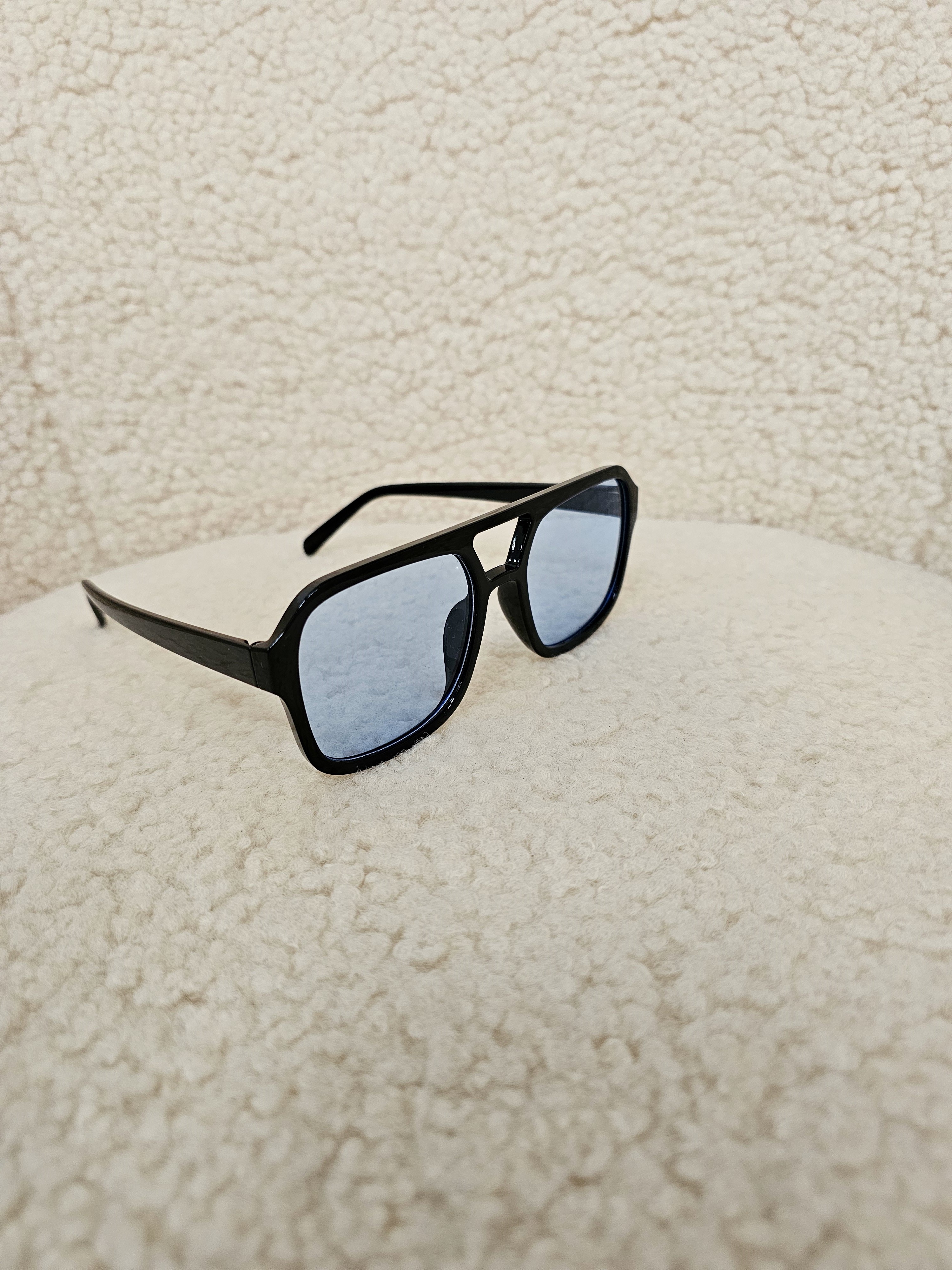 Akinukai ,,Blue sky"