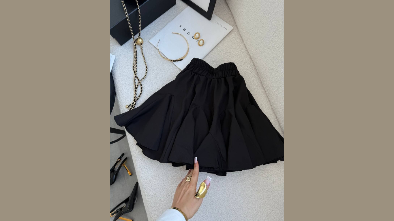 Sijonukas ,,Black"