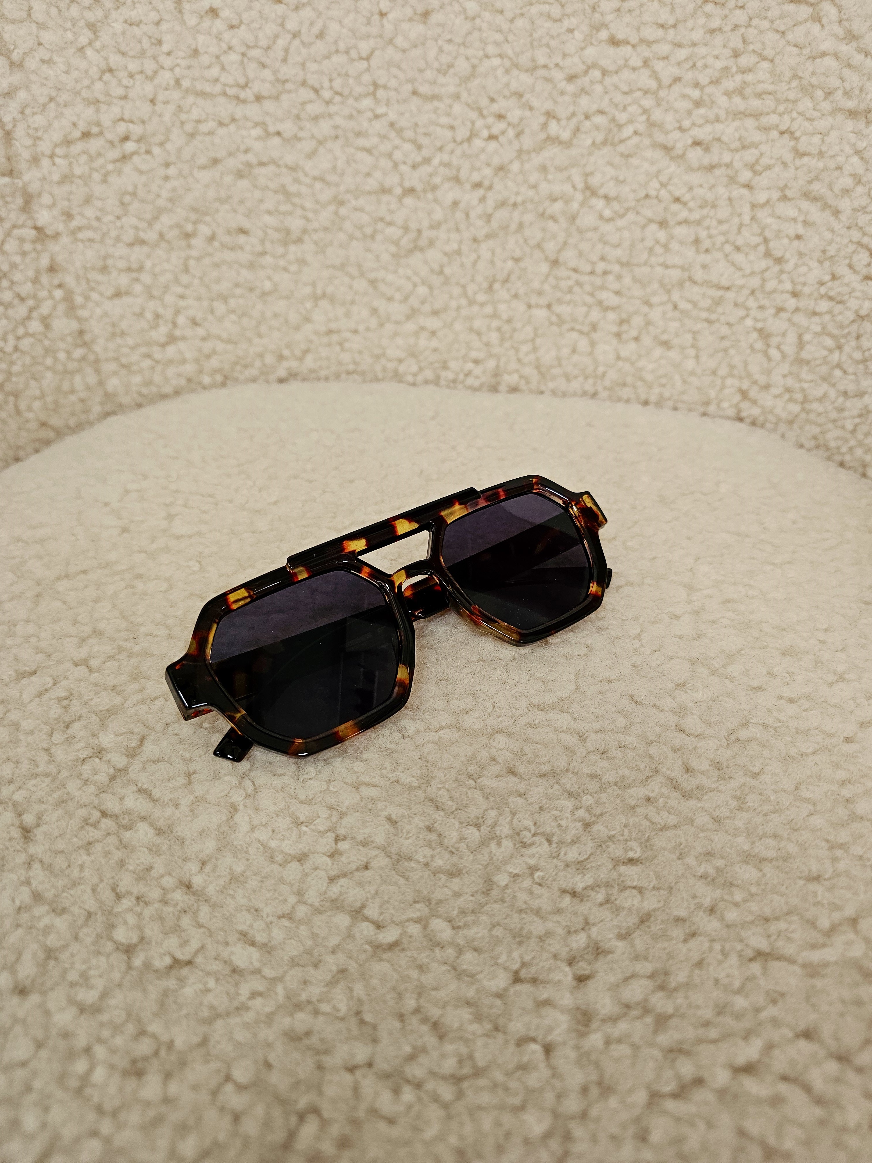 Akinukai ,,Dark brown" 