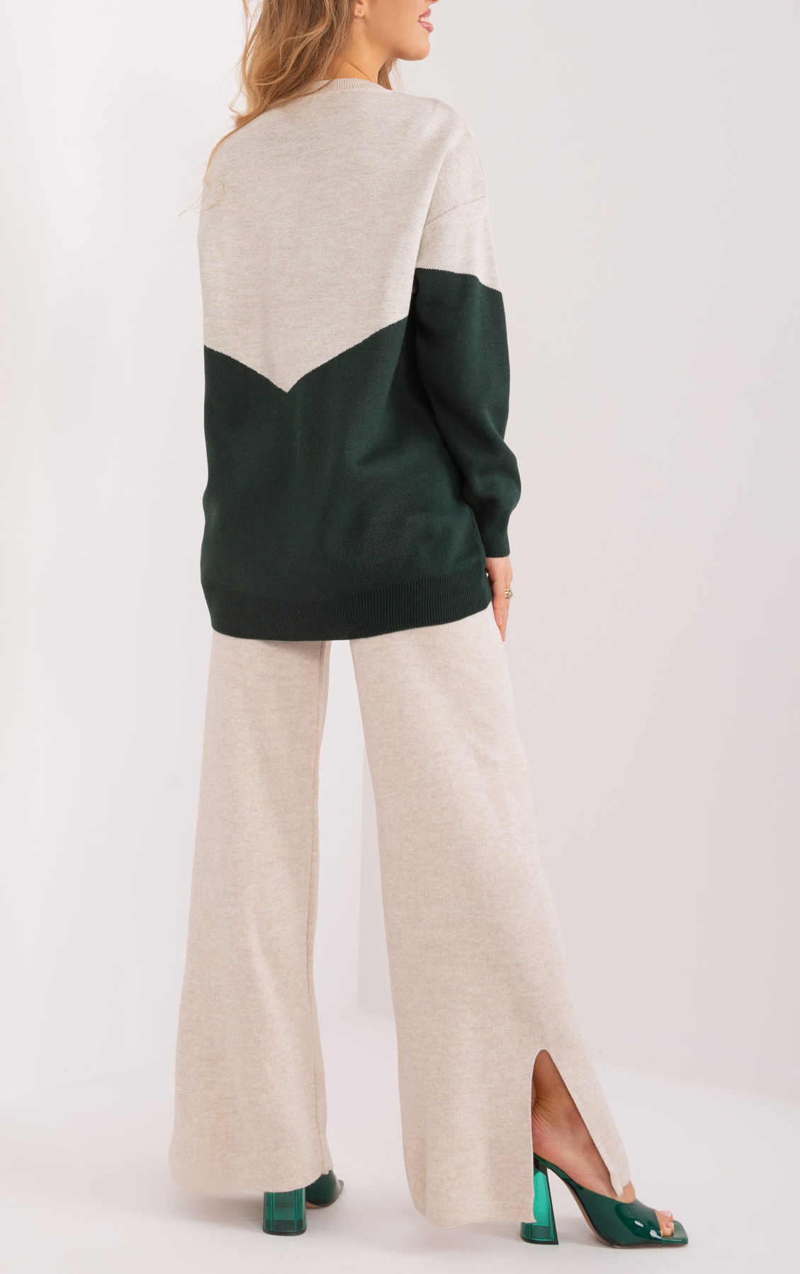 Laisvalaikio kostiumėlis ,,1980"