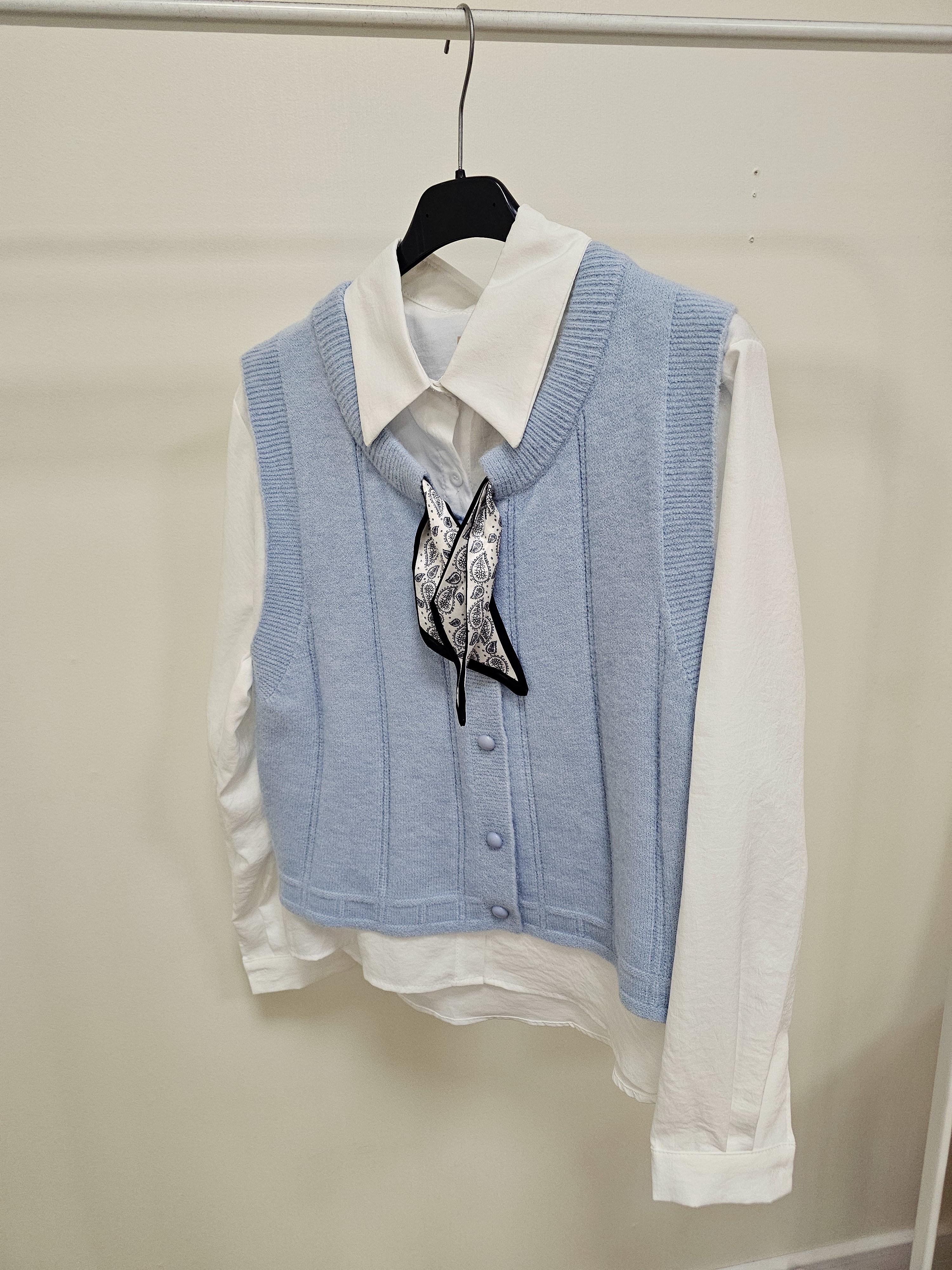 Liemenė ,,Baby blue"