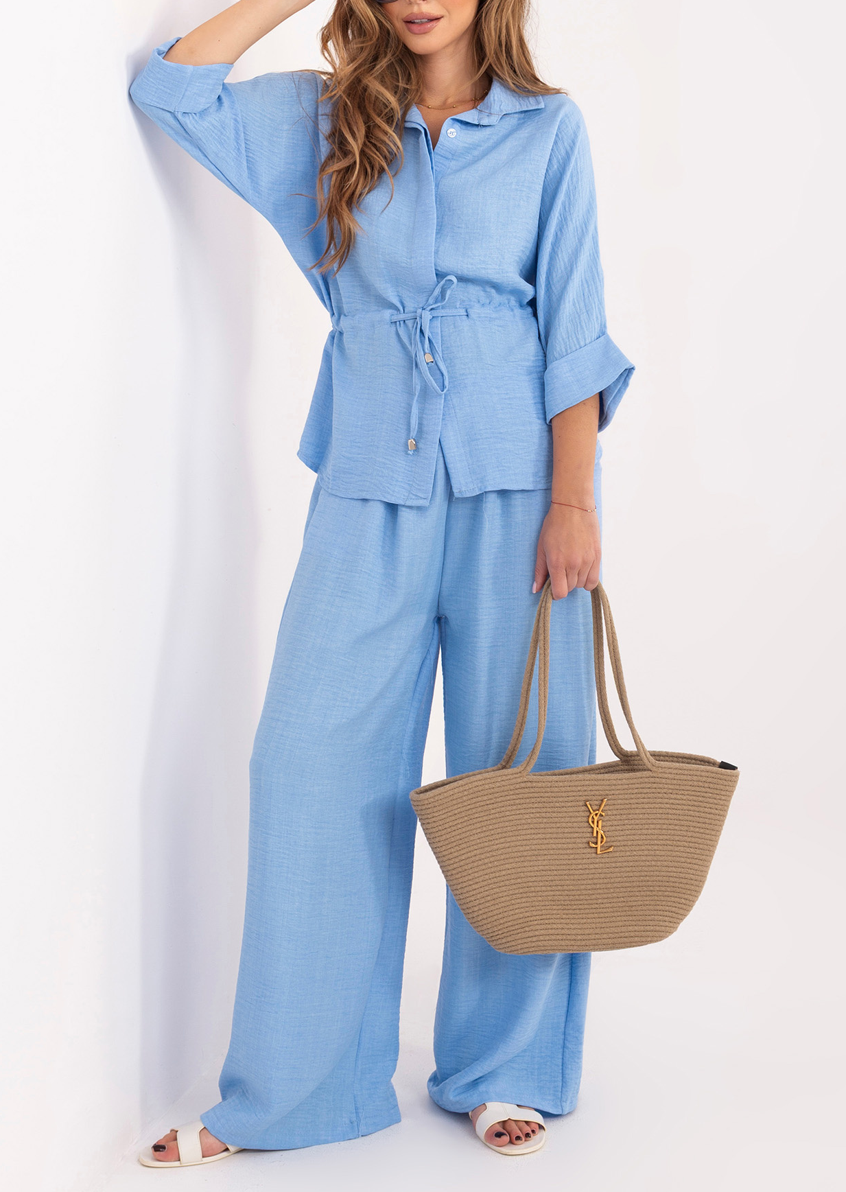 Laisvalaikio kostiumėlis ,,Baby blue"