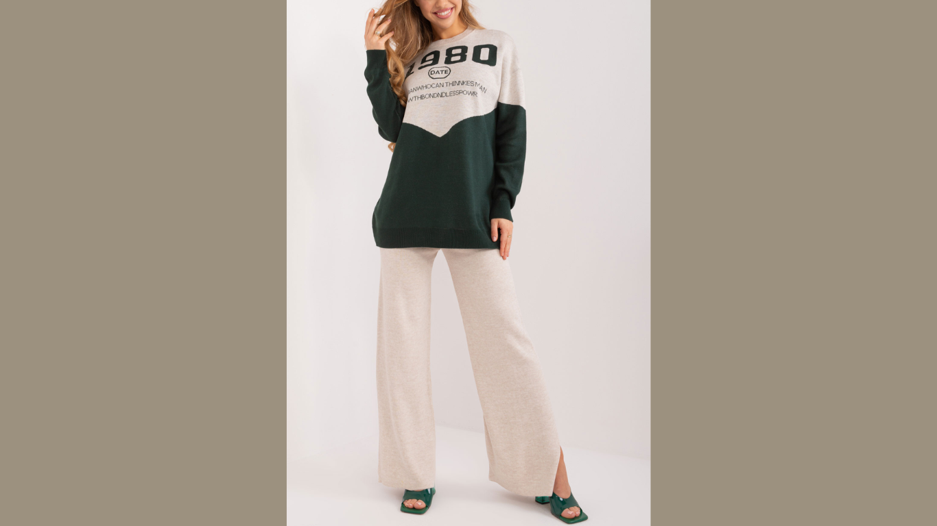 Laisvalaikio kostiumėlis ,,1980"