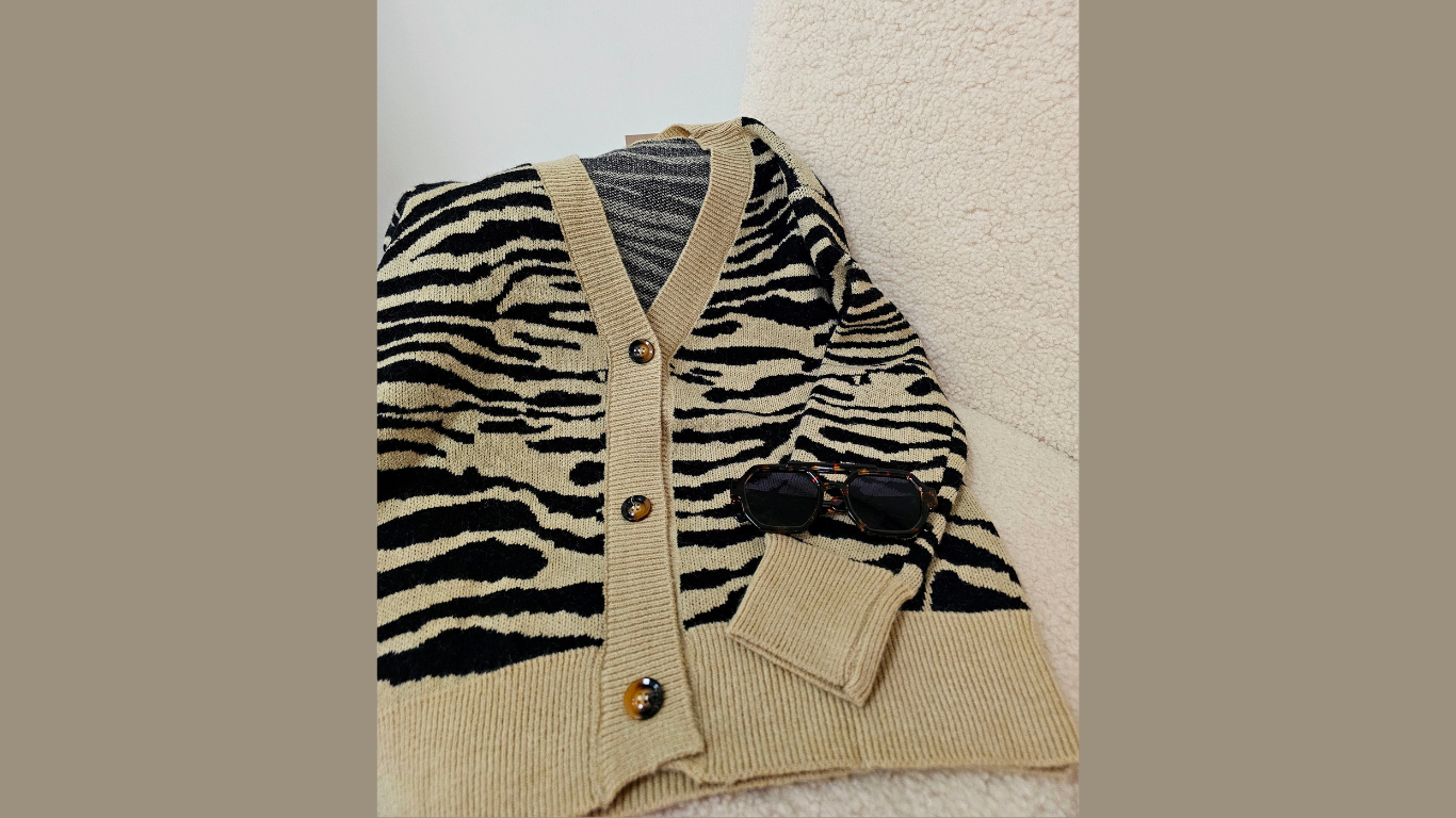 Megztukas ,,Black zebra"