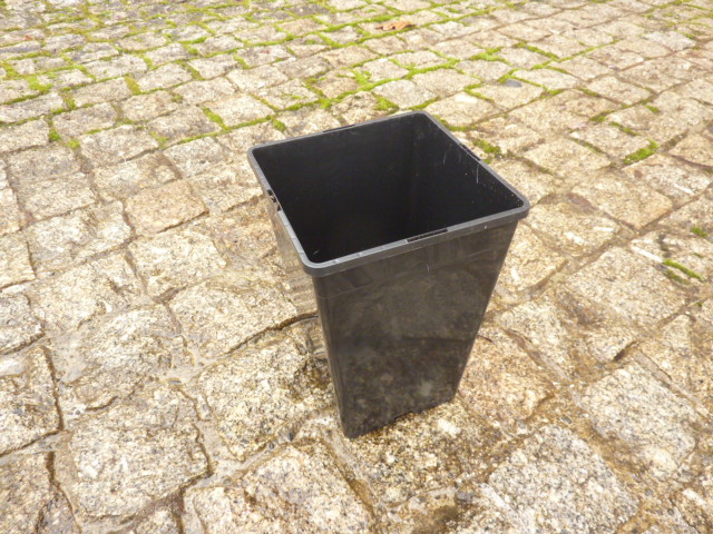 Pot profond standard pour Mandragore