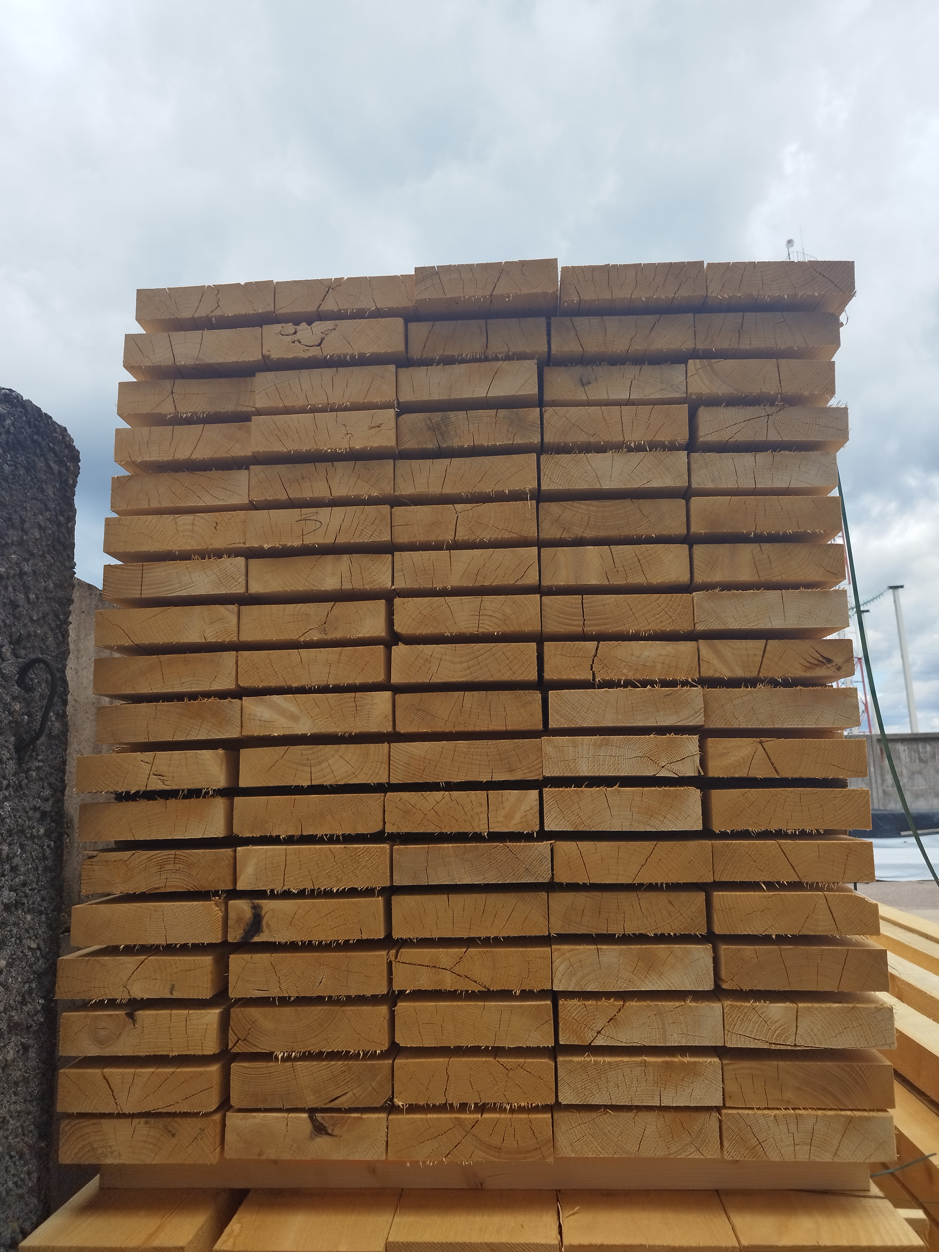 50x200x6000 Eglės lentos