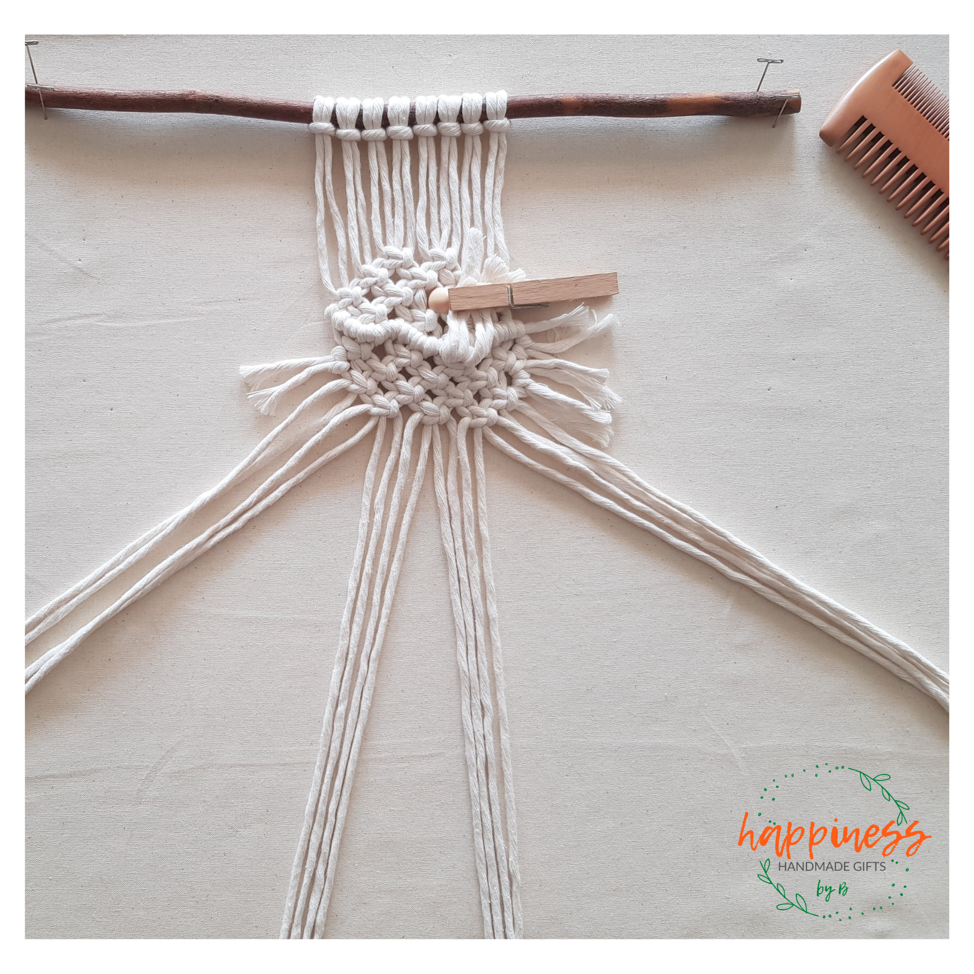 Fish Macrame wall hanging pattern, Beginner - Intermediate