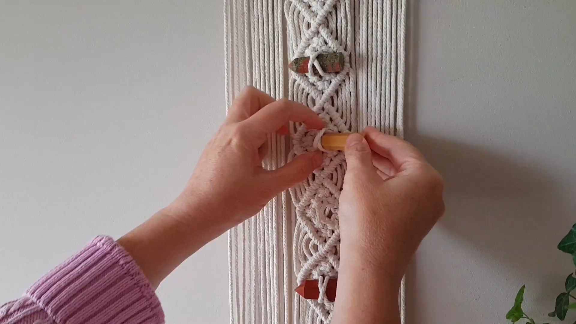 Chakra Macrame Wall Hanging pattern