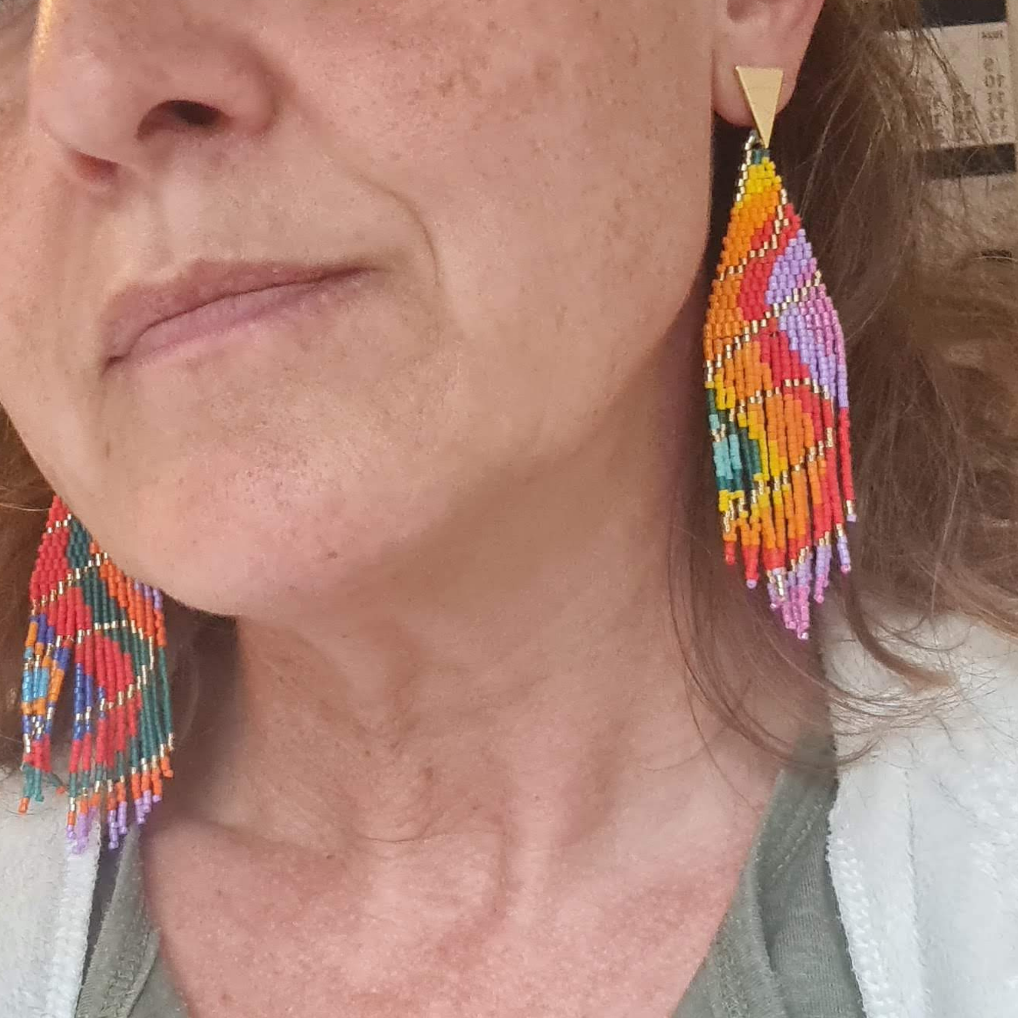 Waves of Colors Fringe Earrings Pattern with Word Chart