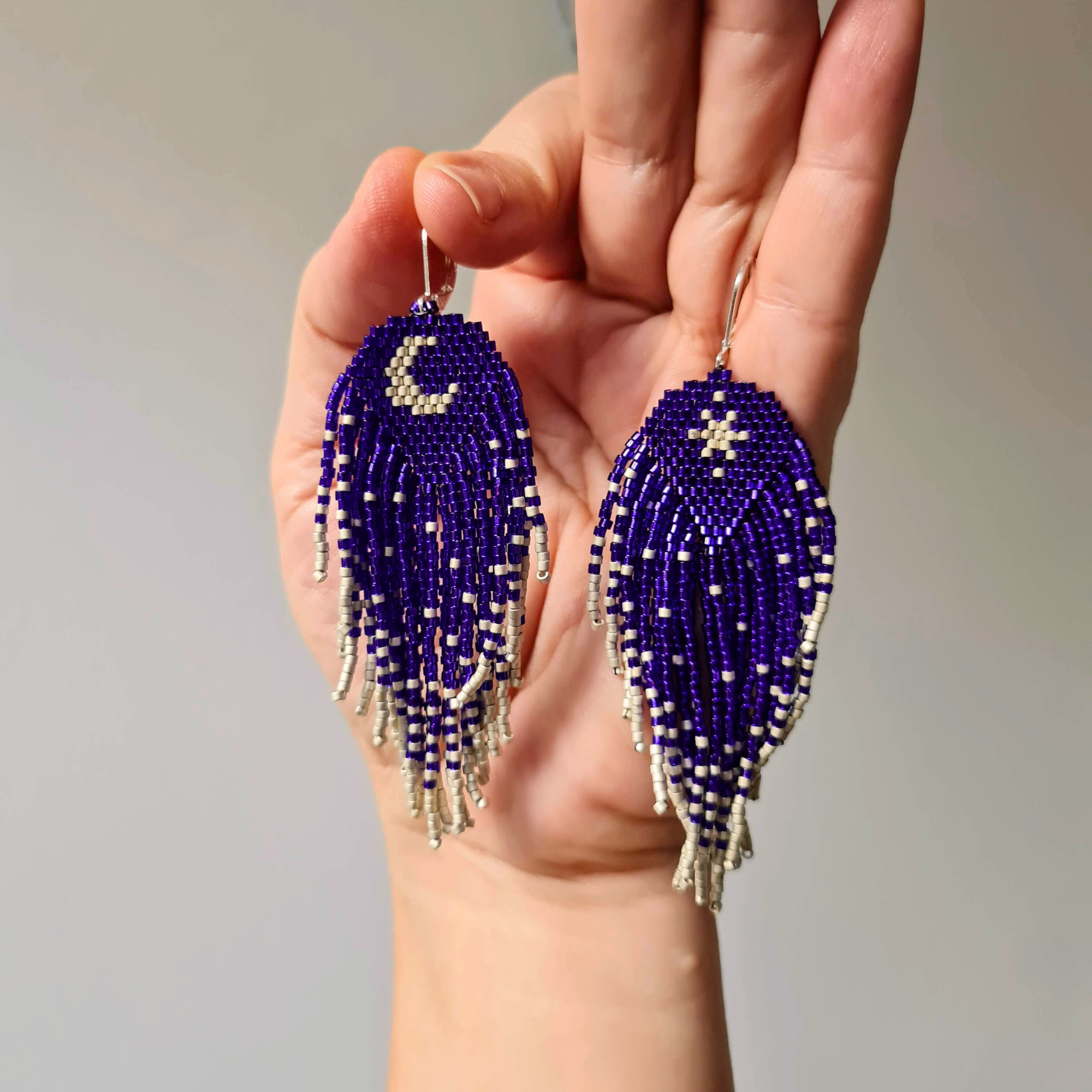 Moon & Star Beaded Fringe Earrings Pattern with Word Chart