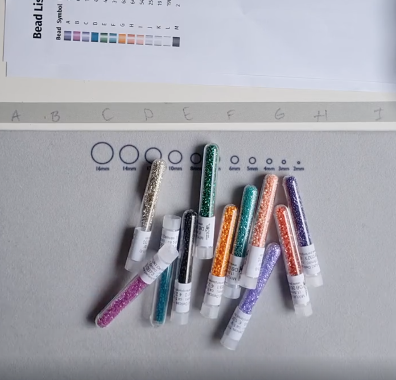 Big Fish Beaded Earrings Pattern with Word Chart