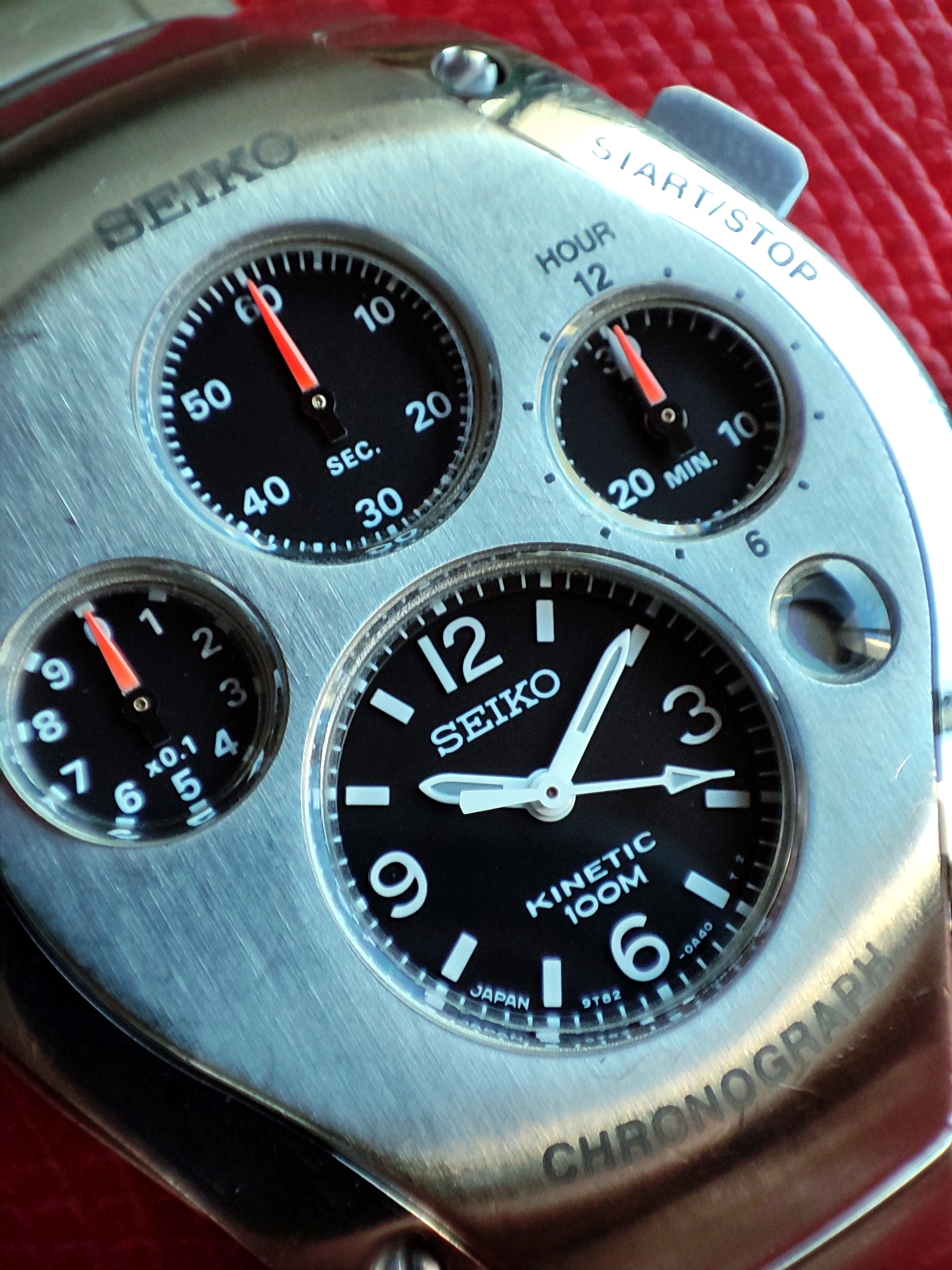 Seiko Sportura Kinetic 9T82-0A50 (SBCG001) 