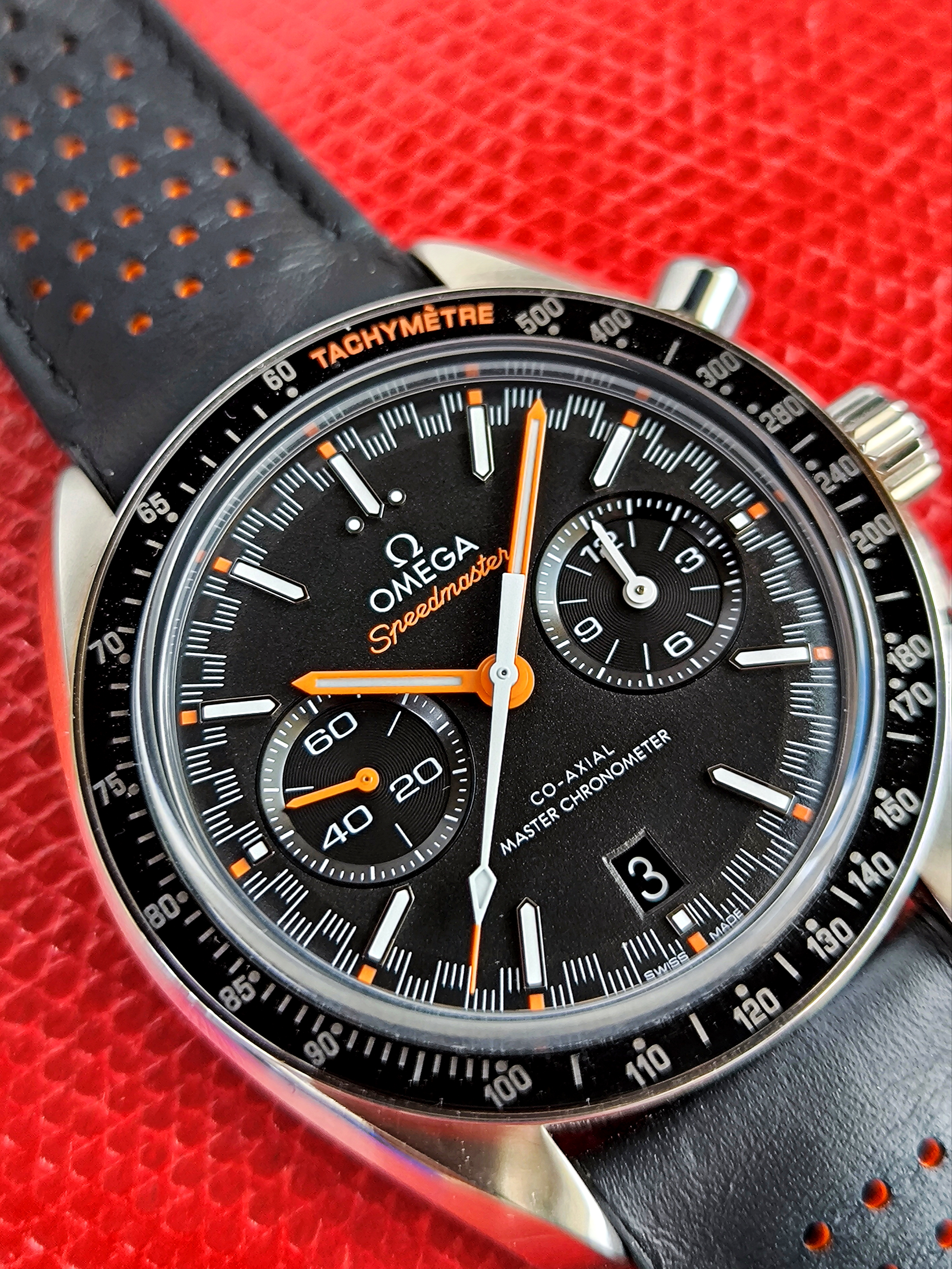 Speedmaster Racing Master Chronometer 329.32.44.51.01.001